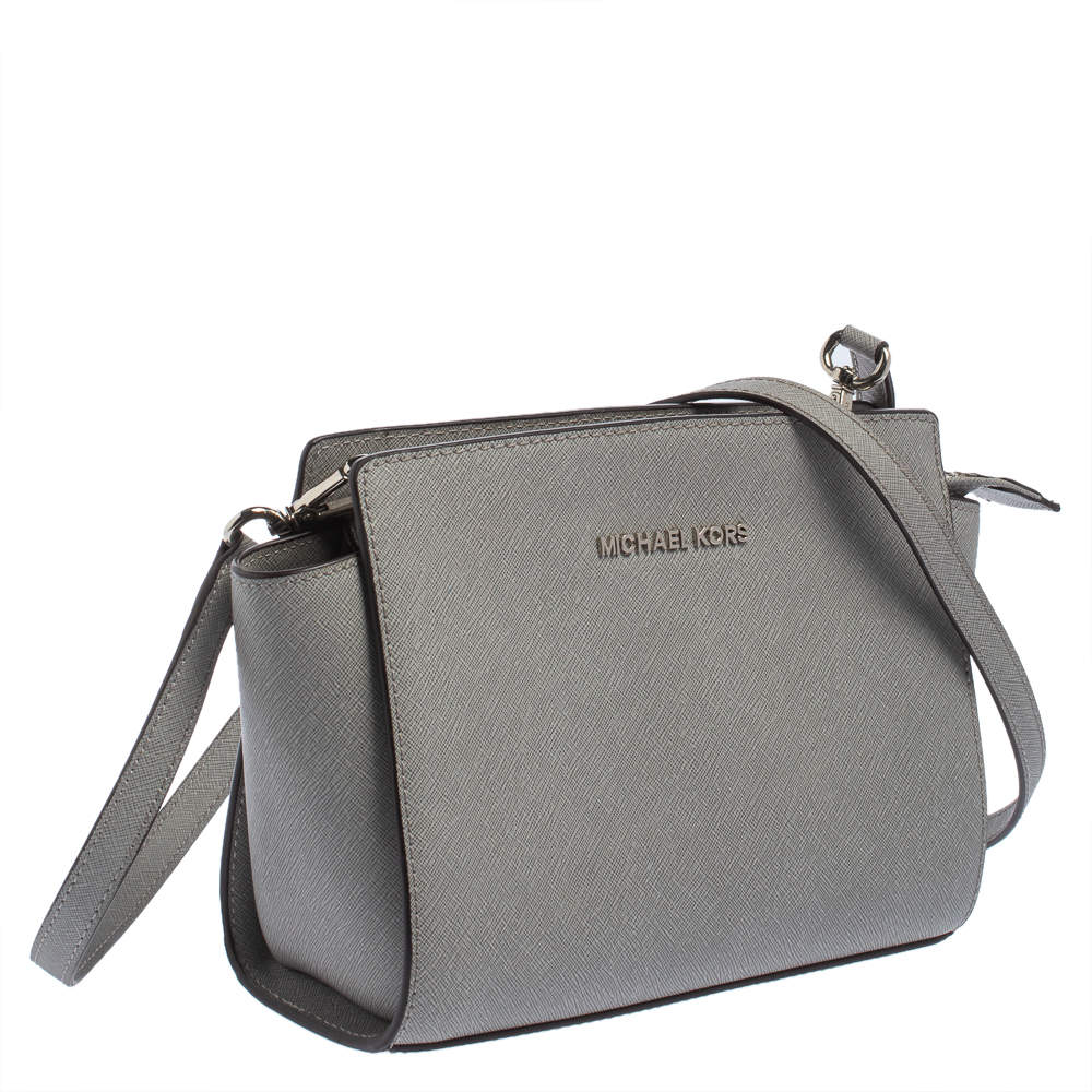 Michael Kors Selma Medium Studded Saffiano Leather Satchel Messenger  Crossbody Bag (Black/Pearl Grey): Buy Online at Best Price in UAE 