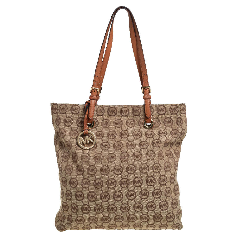 Pre Owned  MICHAEL Michael Kors Beige/Brown Signature Canvas and Leather Large Jet Set Tote