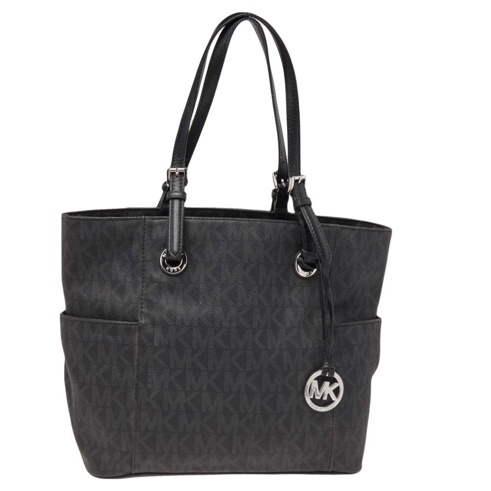 Pre Owned  MICHAEL Michael Kors Black Signature Coated Canvas Jet Set Tote