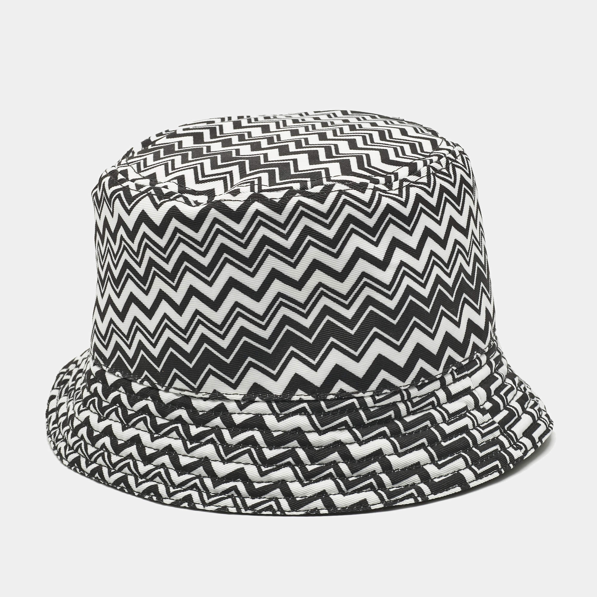 Pre Owned Missoni Black/White Zig Zag Synthetic Bucket Hat