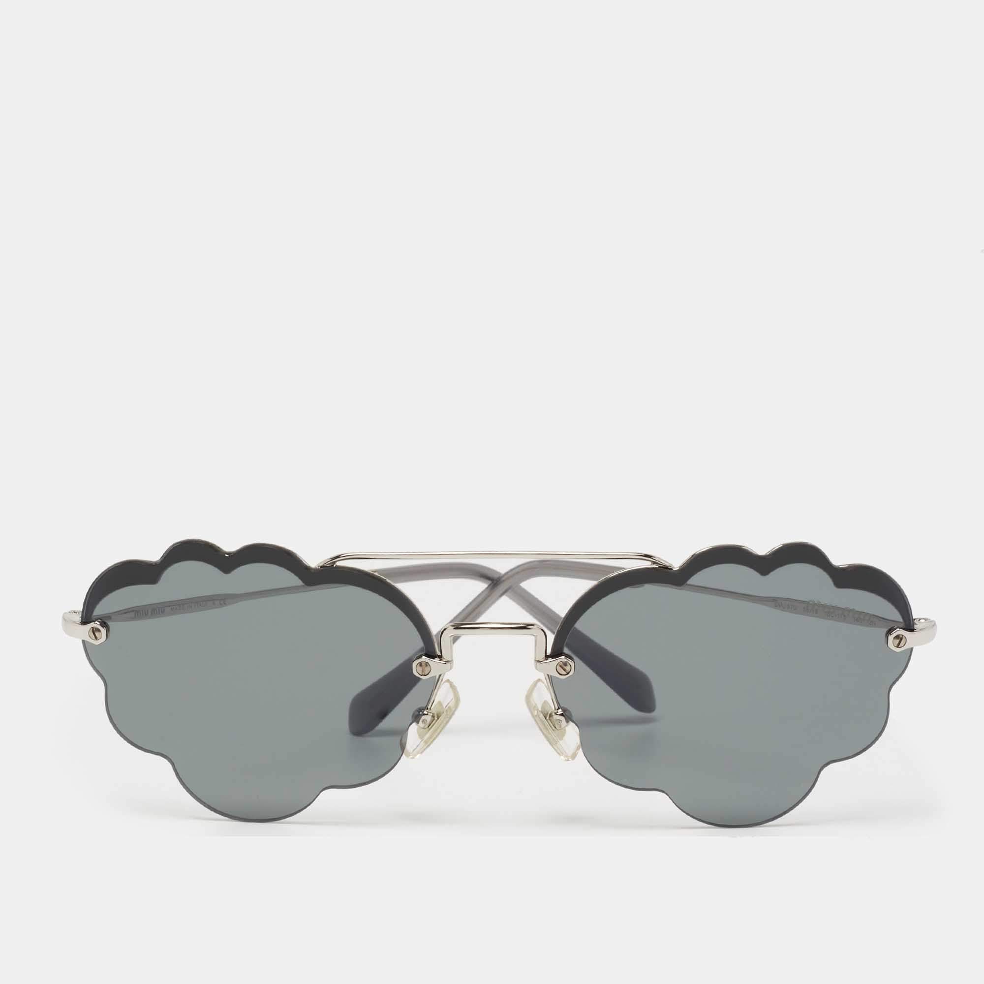 مملوكة مسبقًا Miu Miu Grey/Silver SMU 57U Geometric Sunglasses
