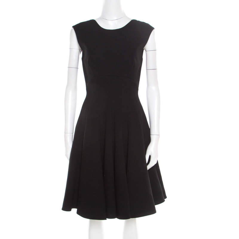 فستان ميو ميو صوف أسود مفرغ بفيونكة مزينة واسع S