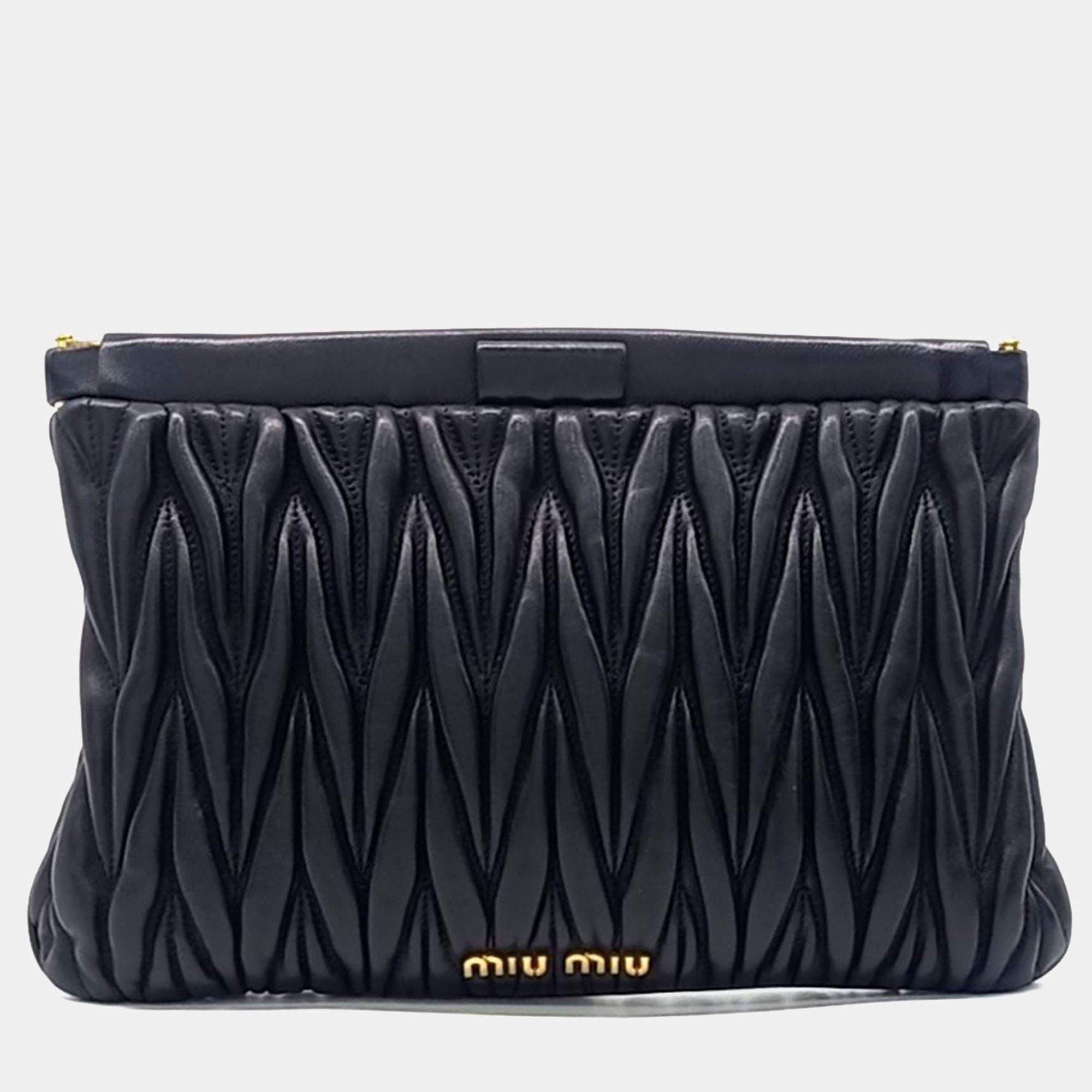 Pre Owned Miu Miu Black Leather Matrasse Clutch