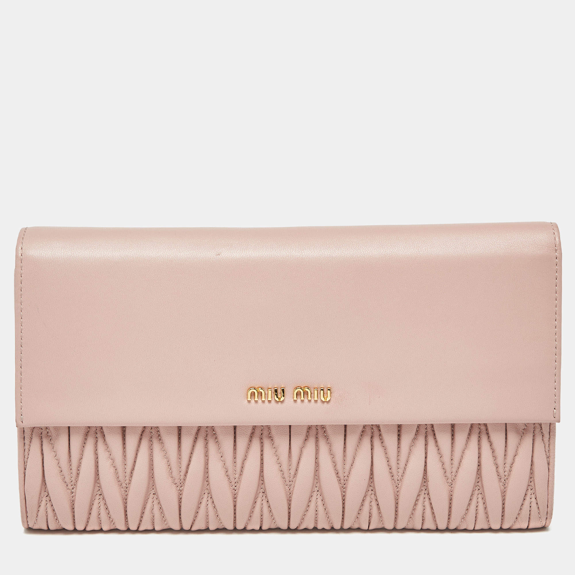 Pre Owned Miu Miu Light Pink Matelassé Leather Flap Clutch