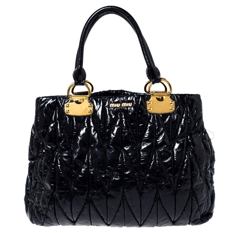 Pre Owned Miu Miu Black Matelassé Patent Leather Tote