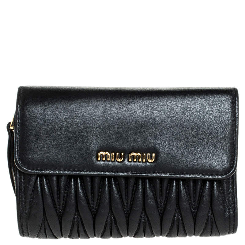 Pre Owned Miu Miu Black Matelasse Flap Compact Wallet 