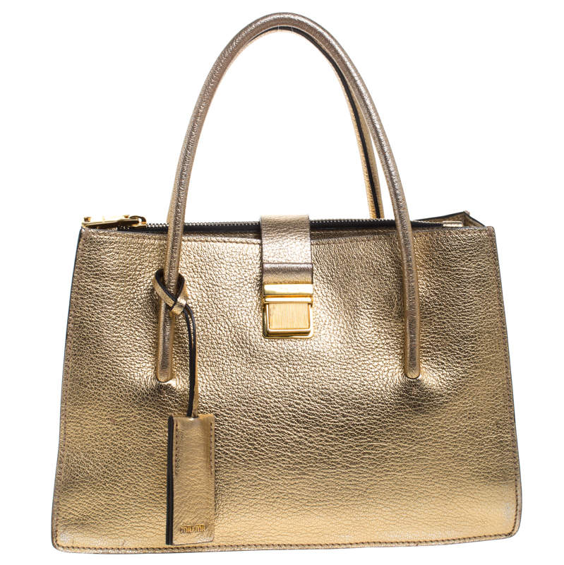 Pre Owned محفظة بحقيبة ميو ميو مادراس متوسطة جلد ميتاليك ذهبية