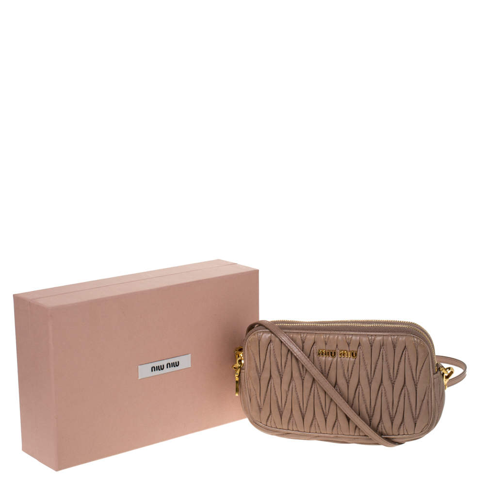 Matelassé leather crossbody bag Miu Miu Beige in Leather - 29516413