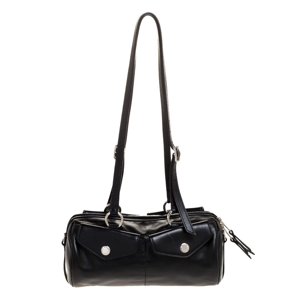 Leather handbag Miu Miu Black in Leather - 34958810