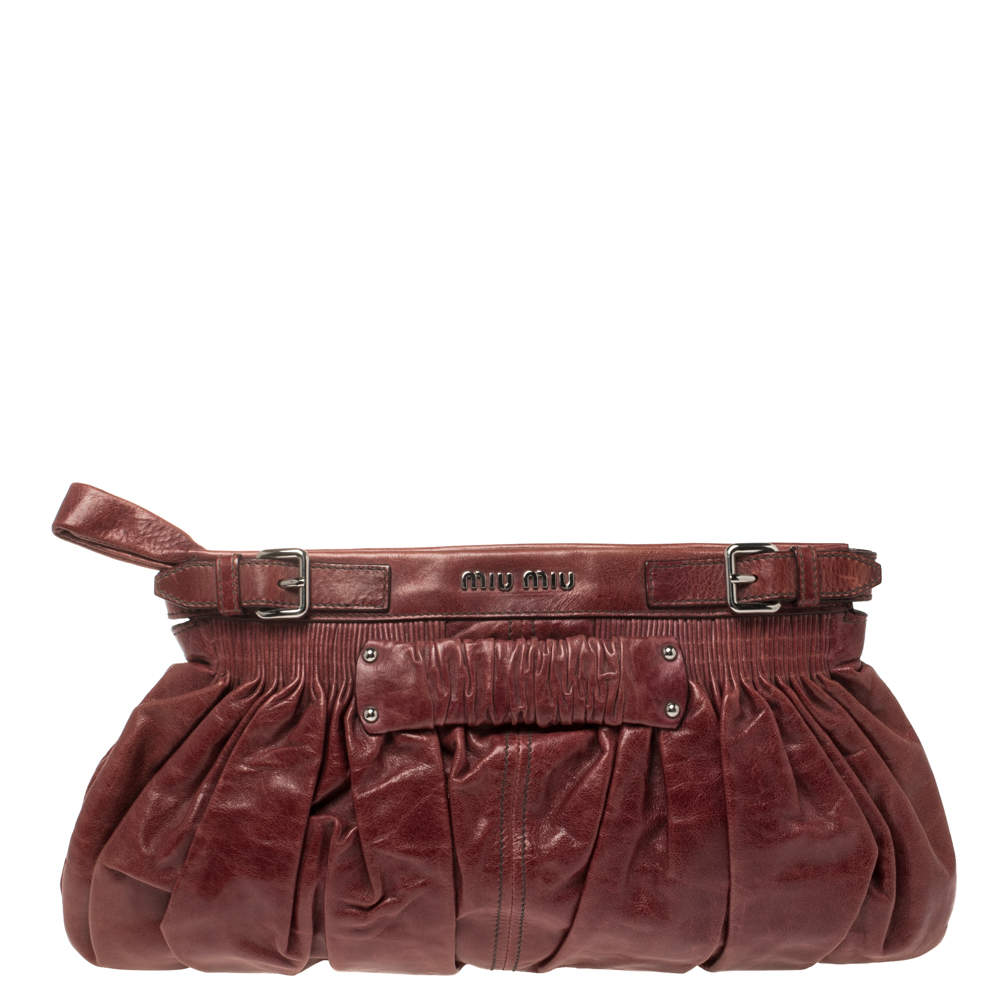 Pre Owned Miu Miu Burgundy Matelasse Leather Clutch