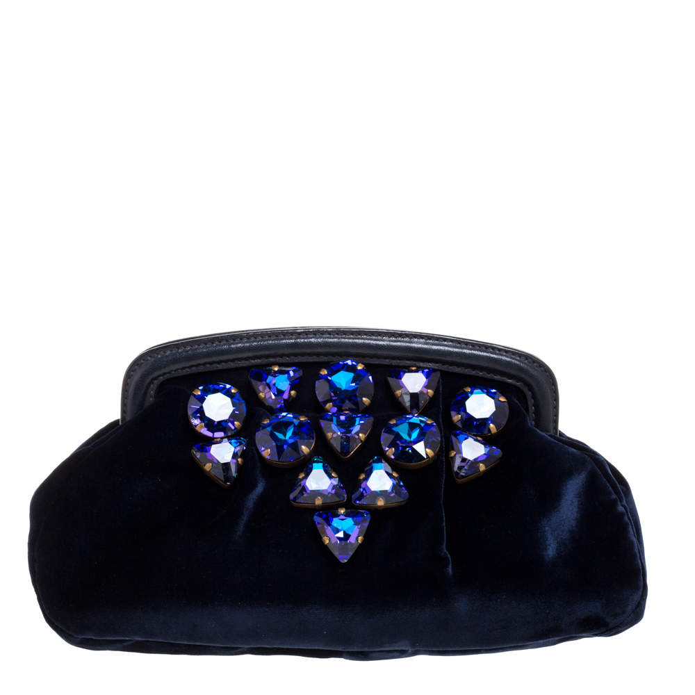 مملوكة مسبقًا Miu Miu Navy Blue Velvet Crystal Embellished Clutch
