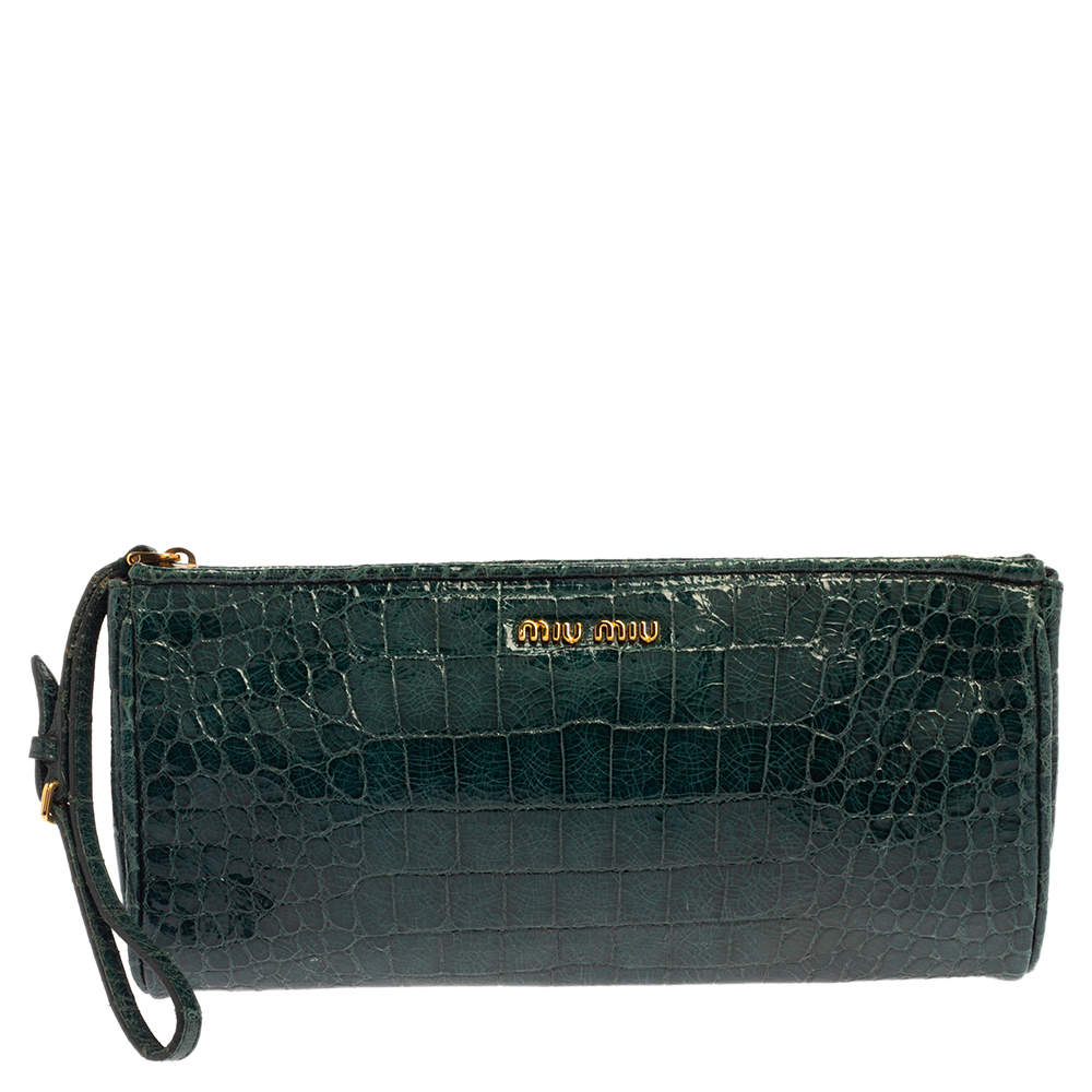 Pre Owned Miu Miu Green Croc Embossed Leather Wristlet Clutch