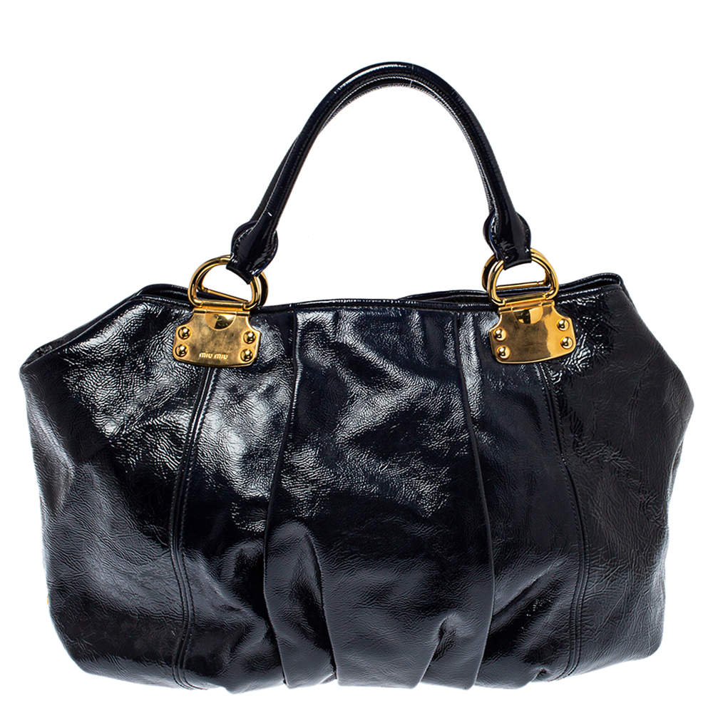 مملوكة مسبقًا Miu Miu Dark Blue Pleated Patent Leather Tote