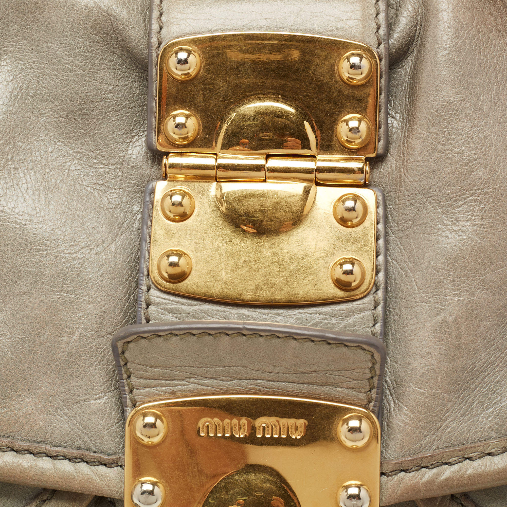 Coffer leather handbag Miu Miu Beige in Leather - 32854839