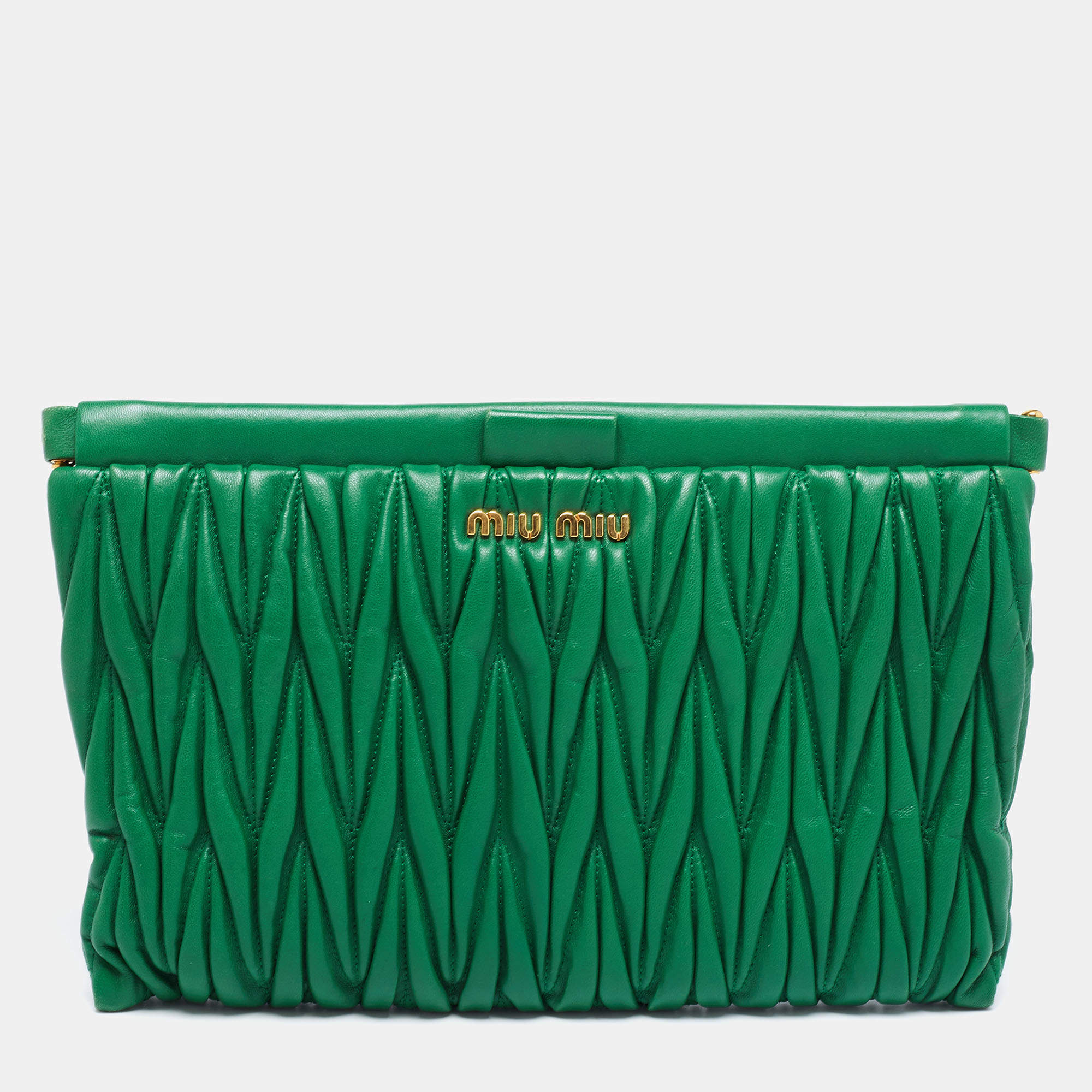 Pre Owned حقيبة كلتش ميو ميو جلد ماتيلاس أخضر بإطار