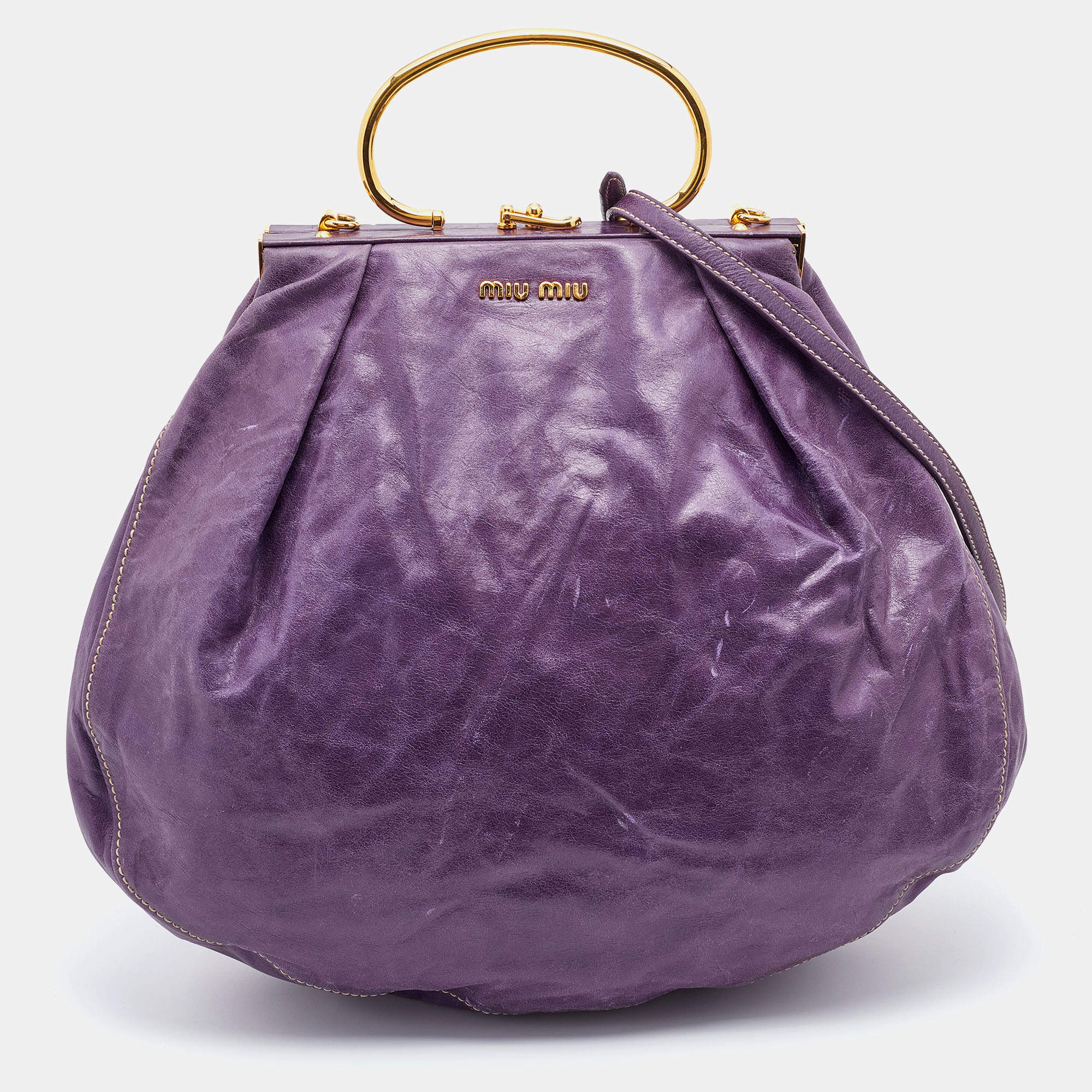 Pre Owned حقيبة ساتشل ميو ميو جلد بنفسجي بإطار معدني  