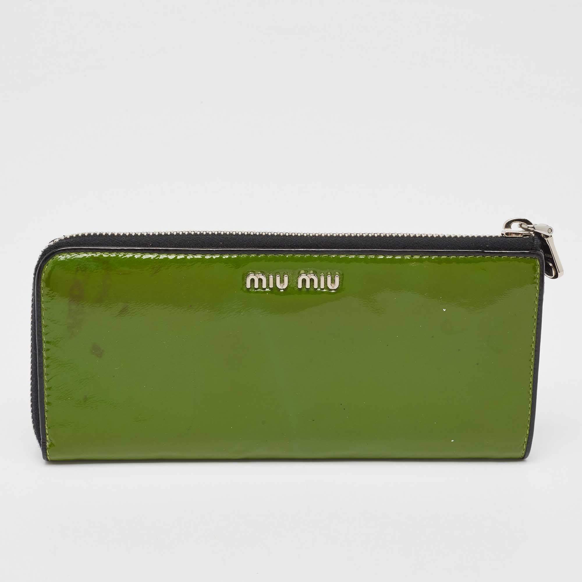 Miu Miu Green Patent Leather Bow Zip Continental Wallet