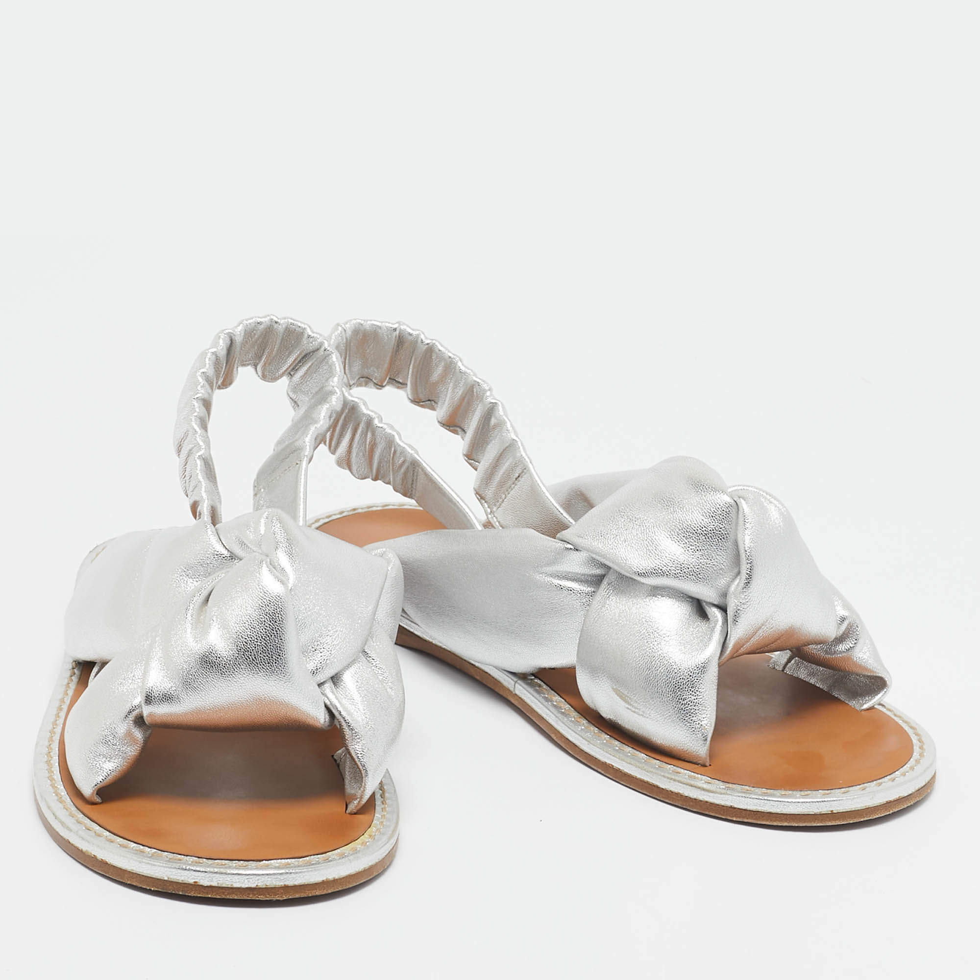 Pre Owned Miu Miu Silver Leather Knotted Flat Slingback Sandals Size 40.5