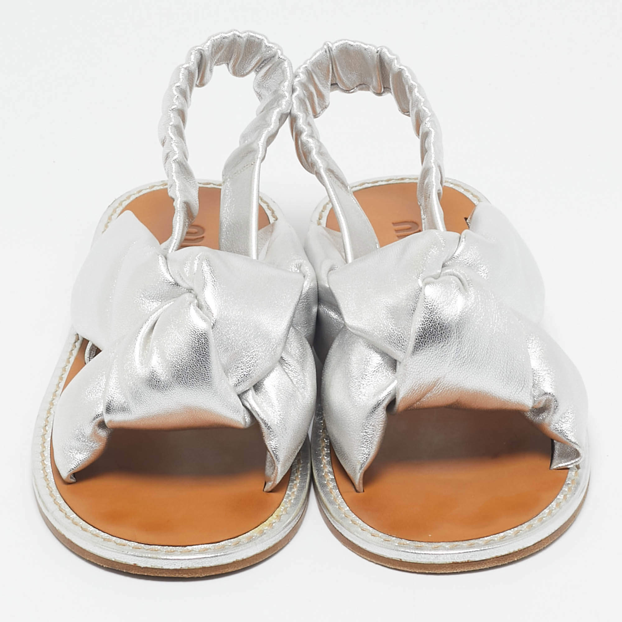 Pre Owned Miu Miu Silver Leather Knotted Flat Slingback Sandals Size 40.5