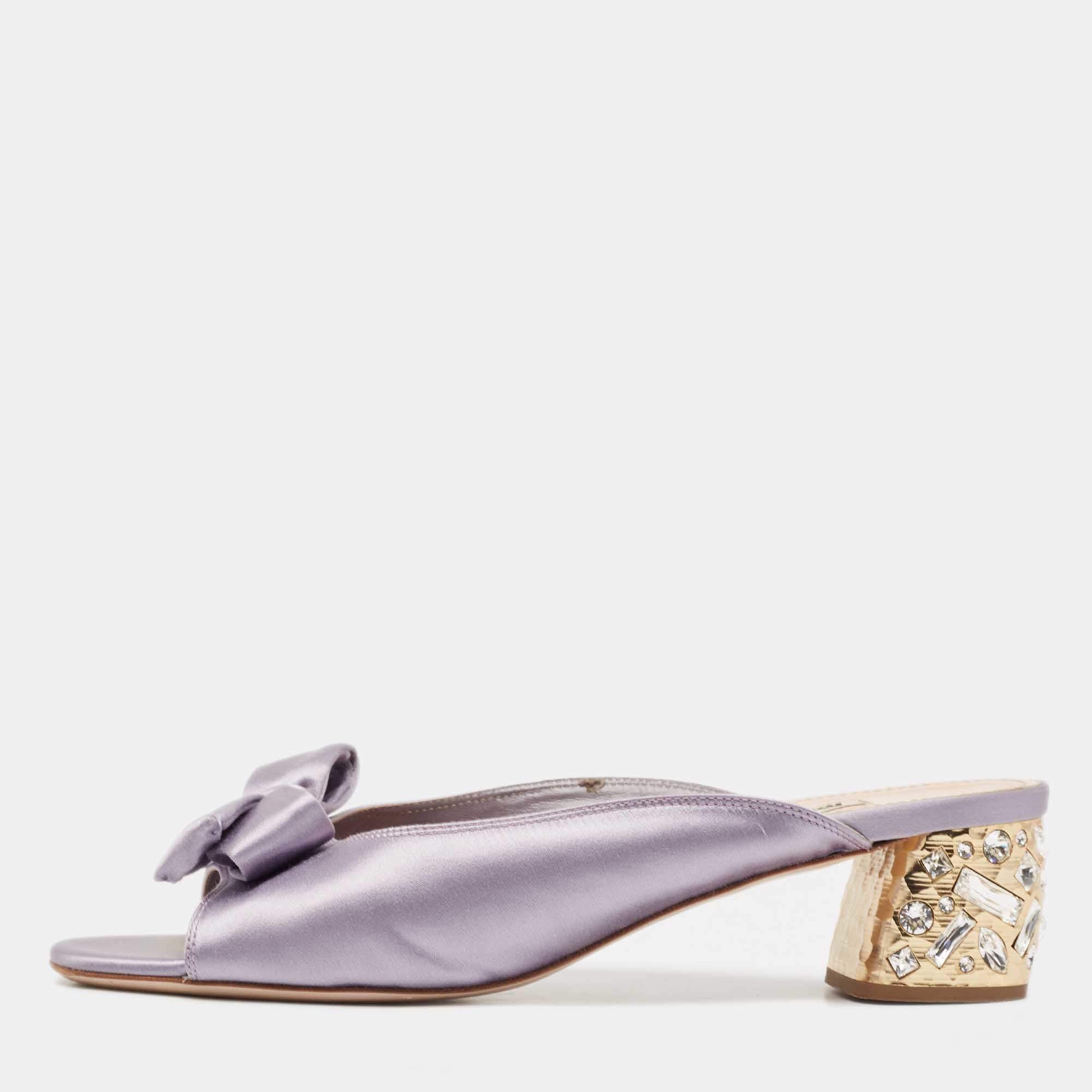 مملوكة مسبقًا Miu Miu Purple Satin Bow  Crystal Heel Sandals Size 41