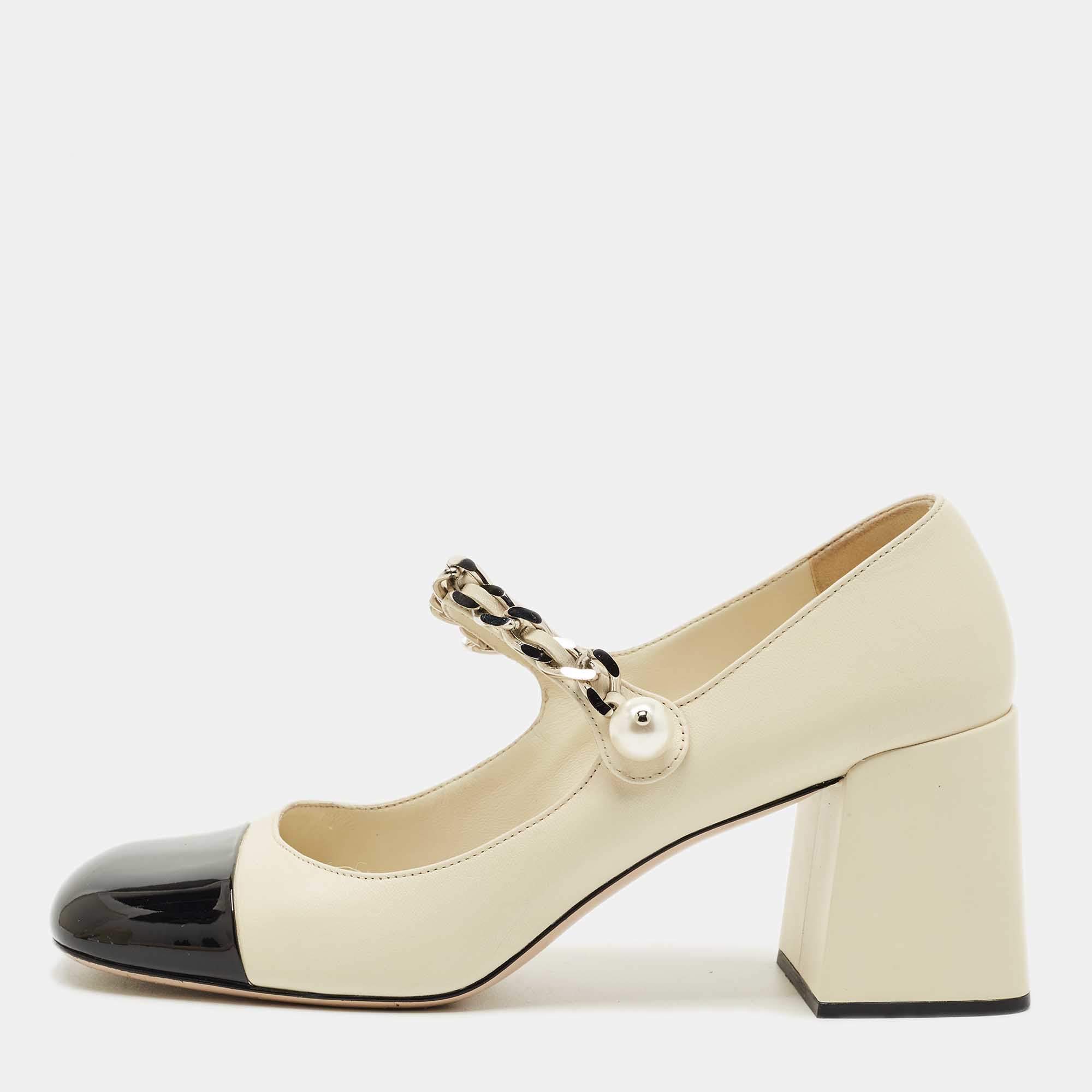 Pre Owned Miu Miu Cream/Black Leather and Patent Leather Mary Jane Pumps Size 40