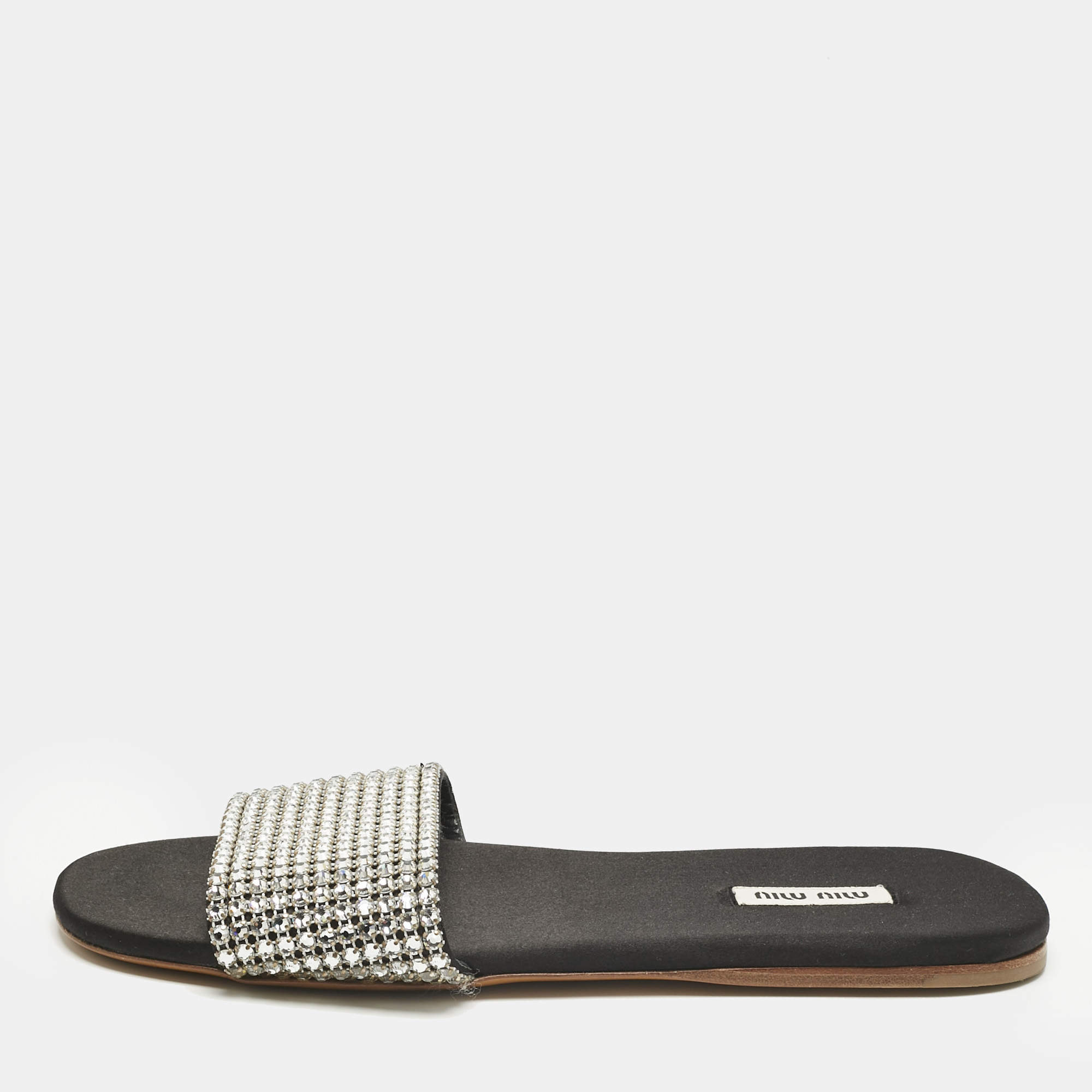 مملوكة مسبقًا Miu Miu Silver Satin Crystal Embellished Flat Slides Size 38