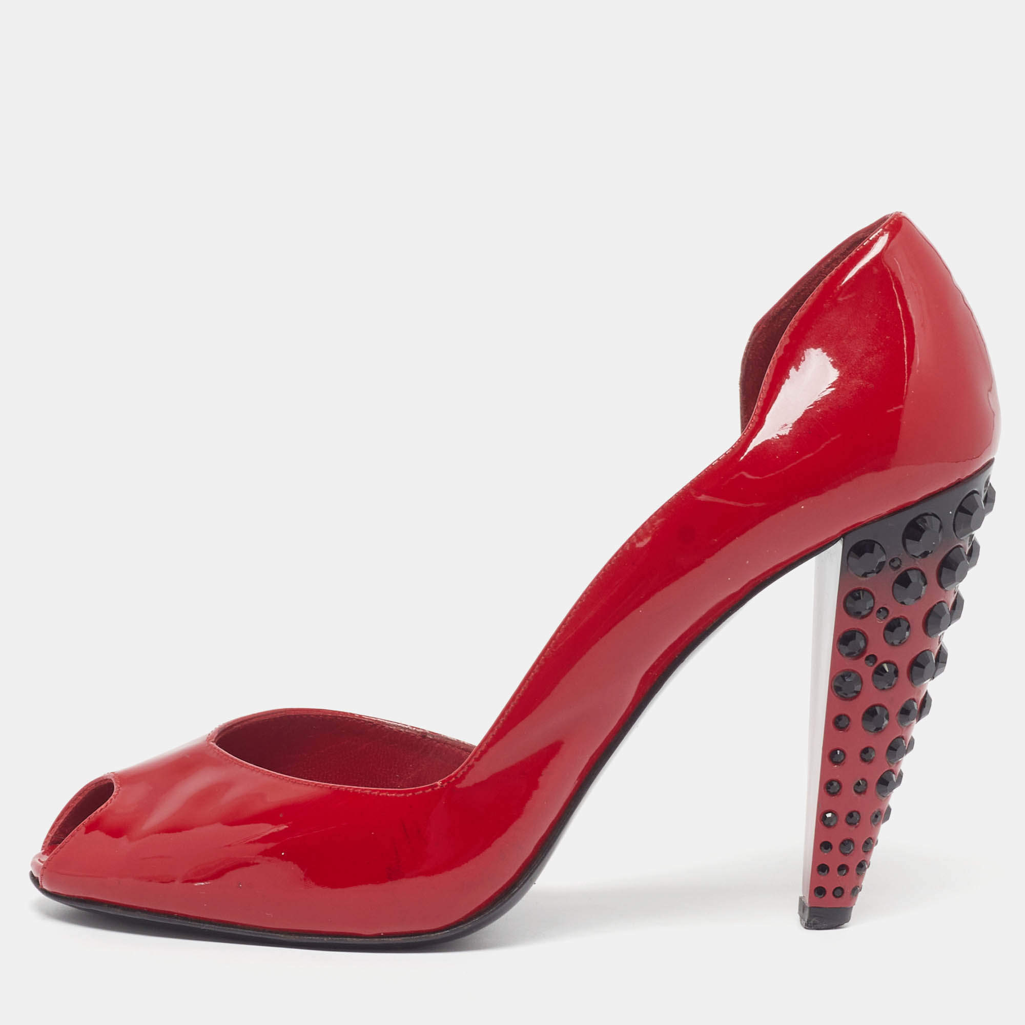 مملوكة مسبقًا Miu Miu Size 38 Red Patent Leather D'orsay Pumps