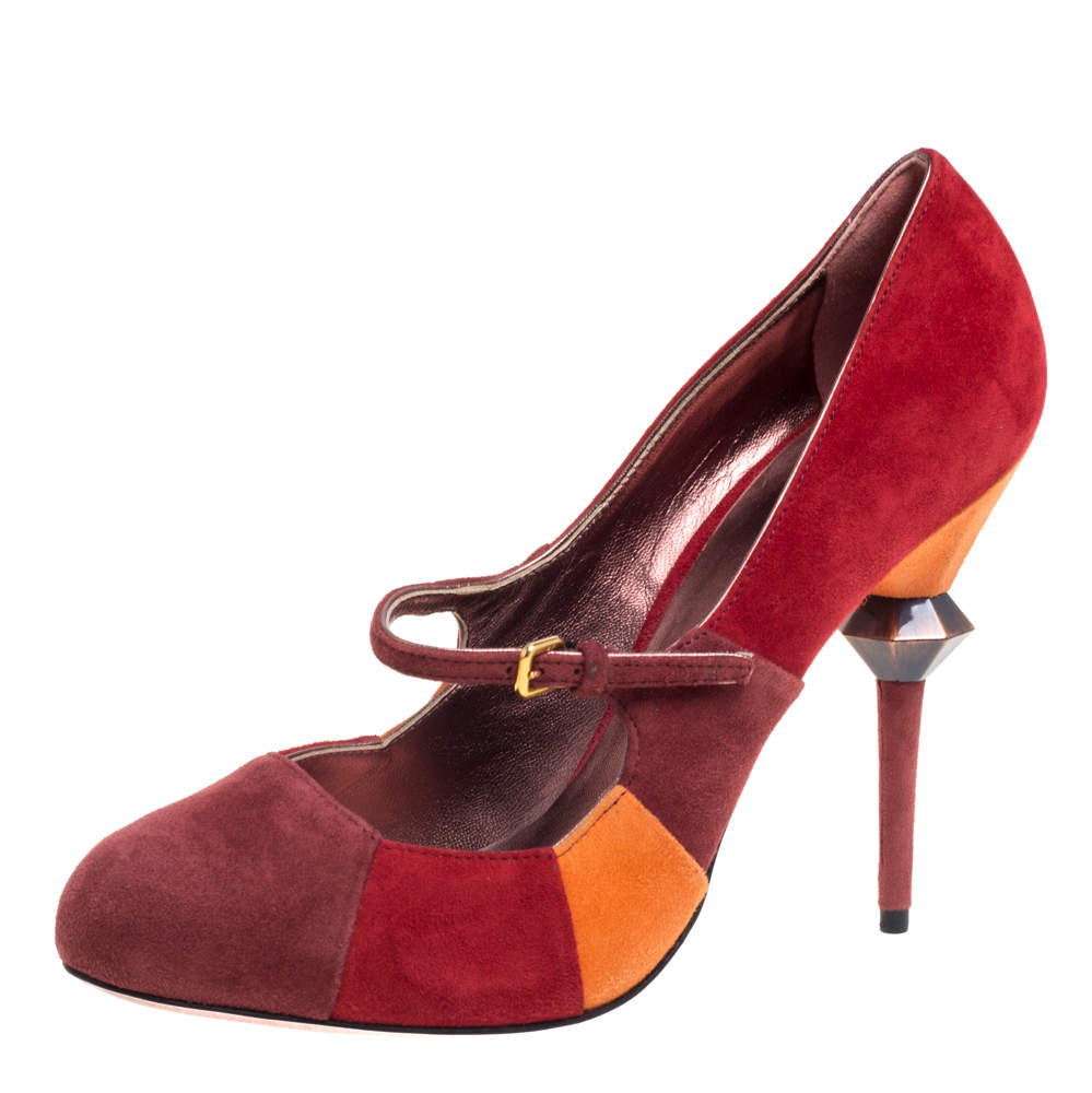 Pre Owned حذاء كعب عالي ميو ميو سويدي متعدد الألوان مقاس 39.5