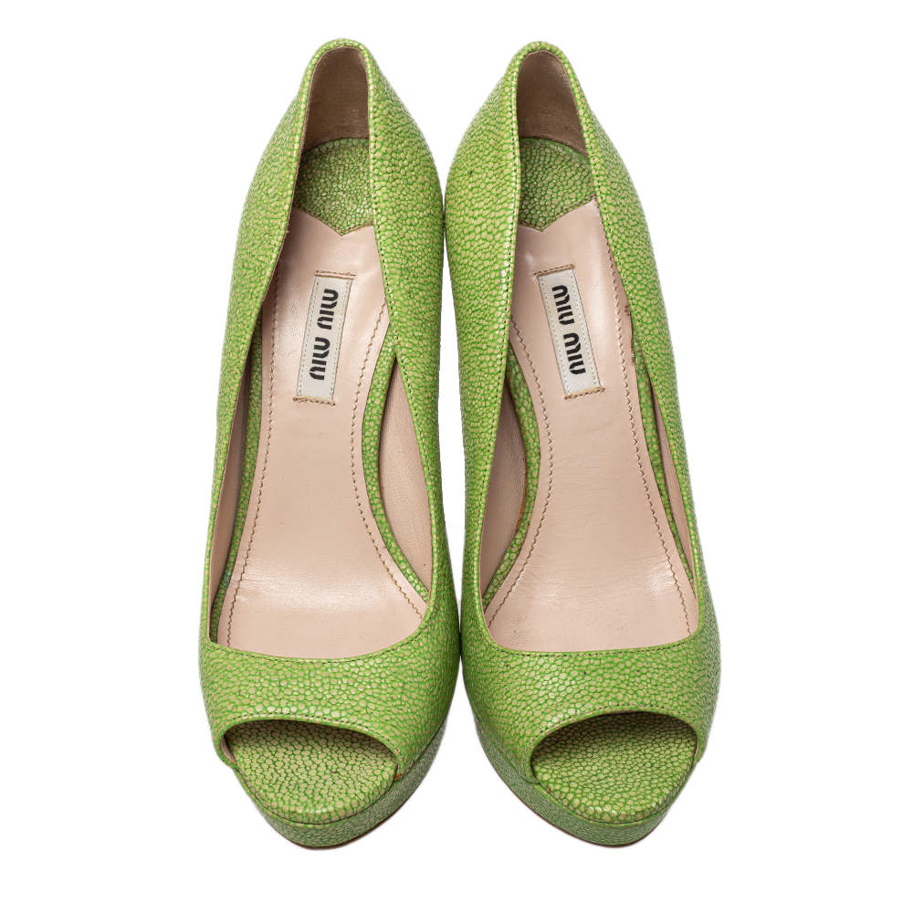 Pre Owned Miu Miu Green Leather Peep Toe Pumps Size 38