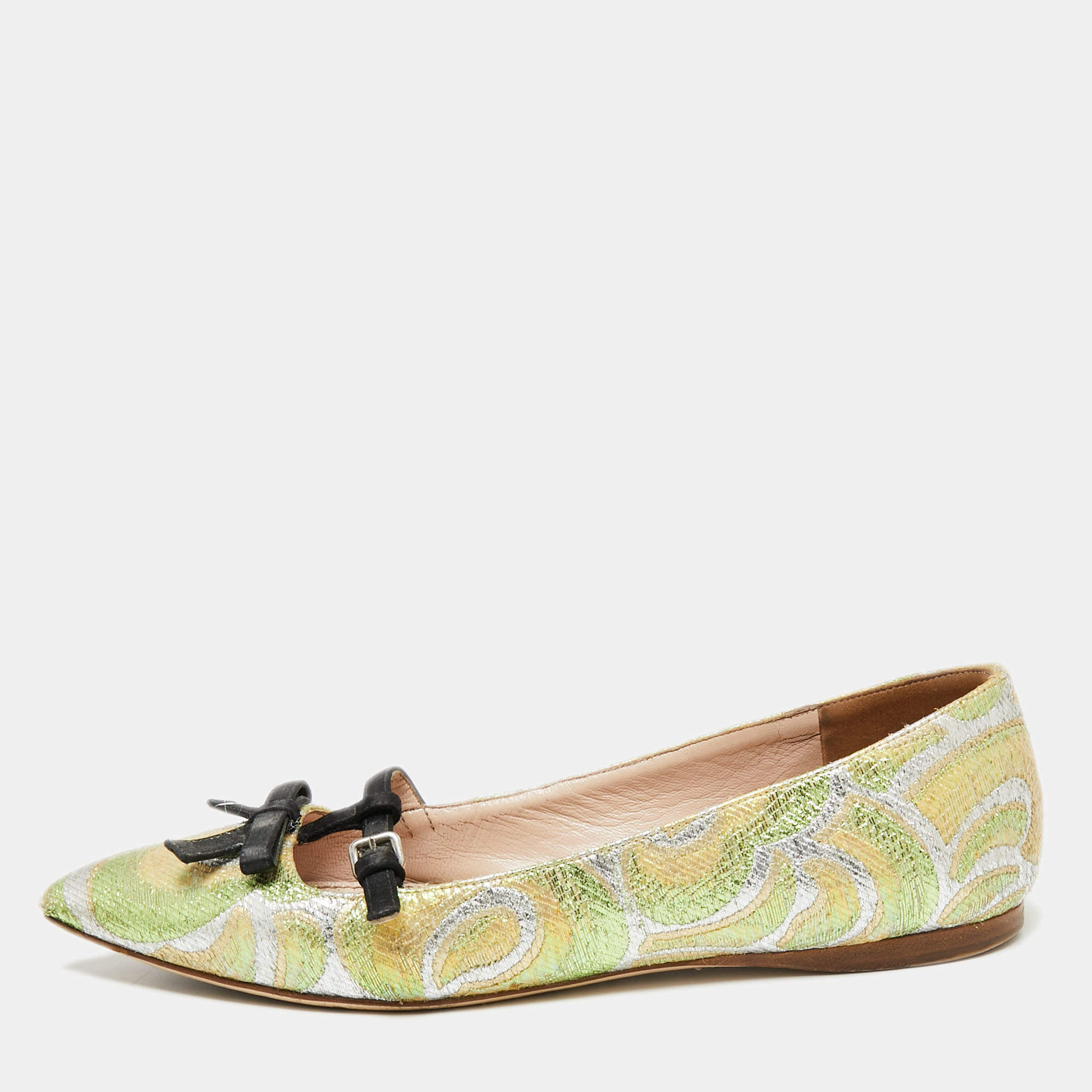 مملوكة مسبقًا حذاء باليرينا فلات ميو ميو غلادا ساتان وقماش مزركش بفيونكة مقدمة مدببة مقاس 37