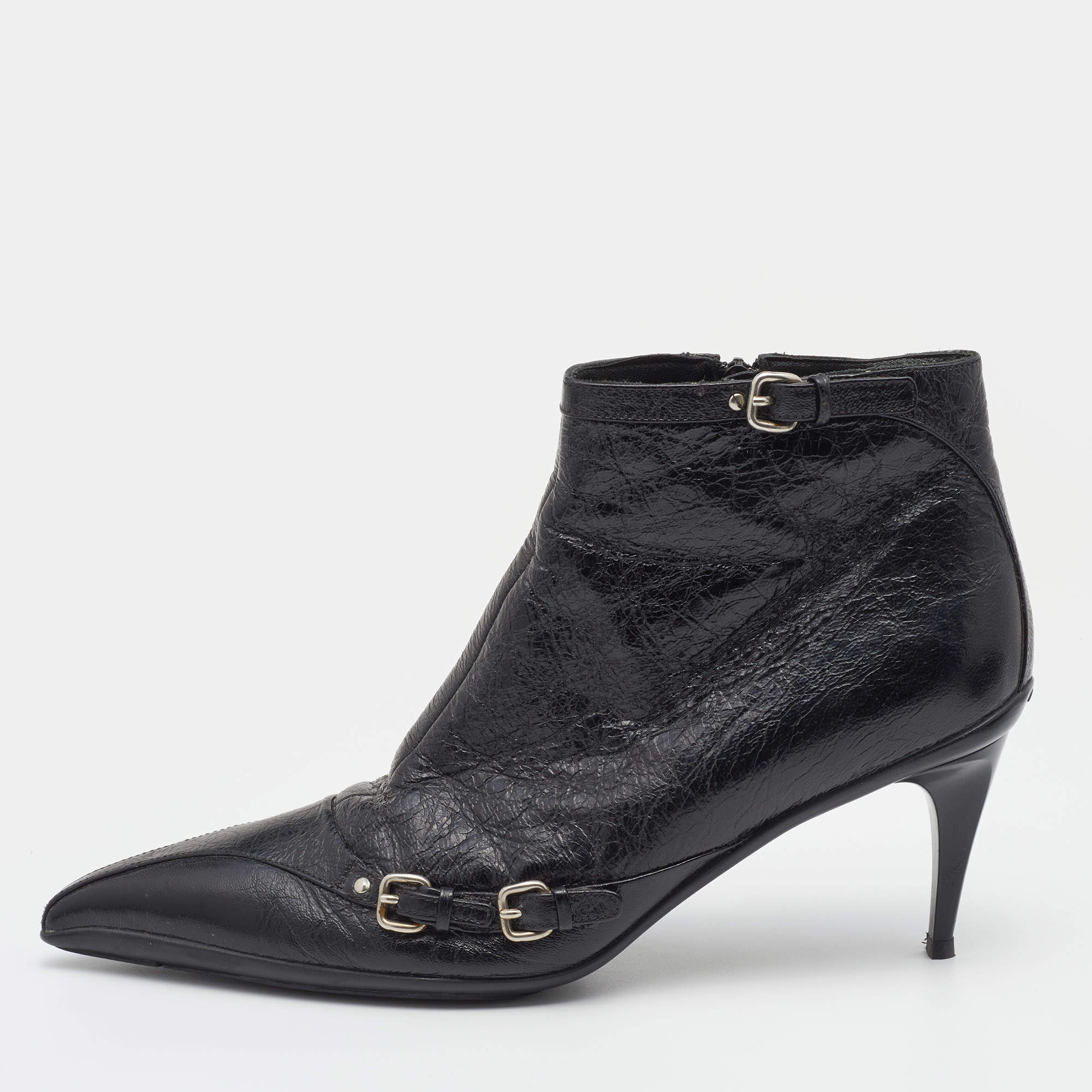 مملوكة مسبقًا Miu Miu Black Crinkled Leather Pointed Toe Ankle Boots Size 41