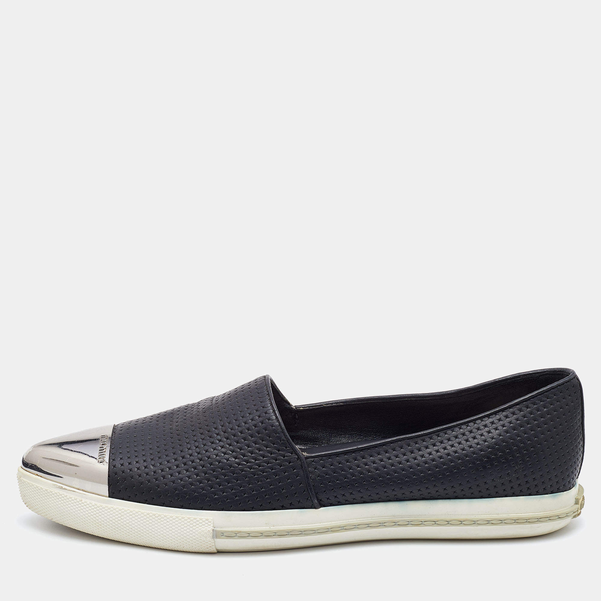 luxury-women-miu-miu-used-