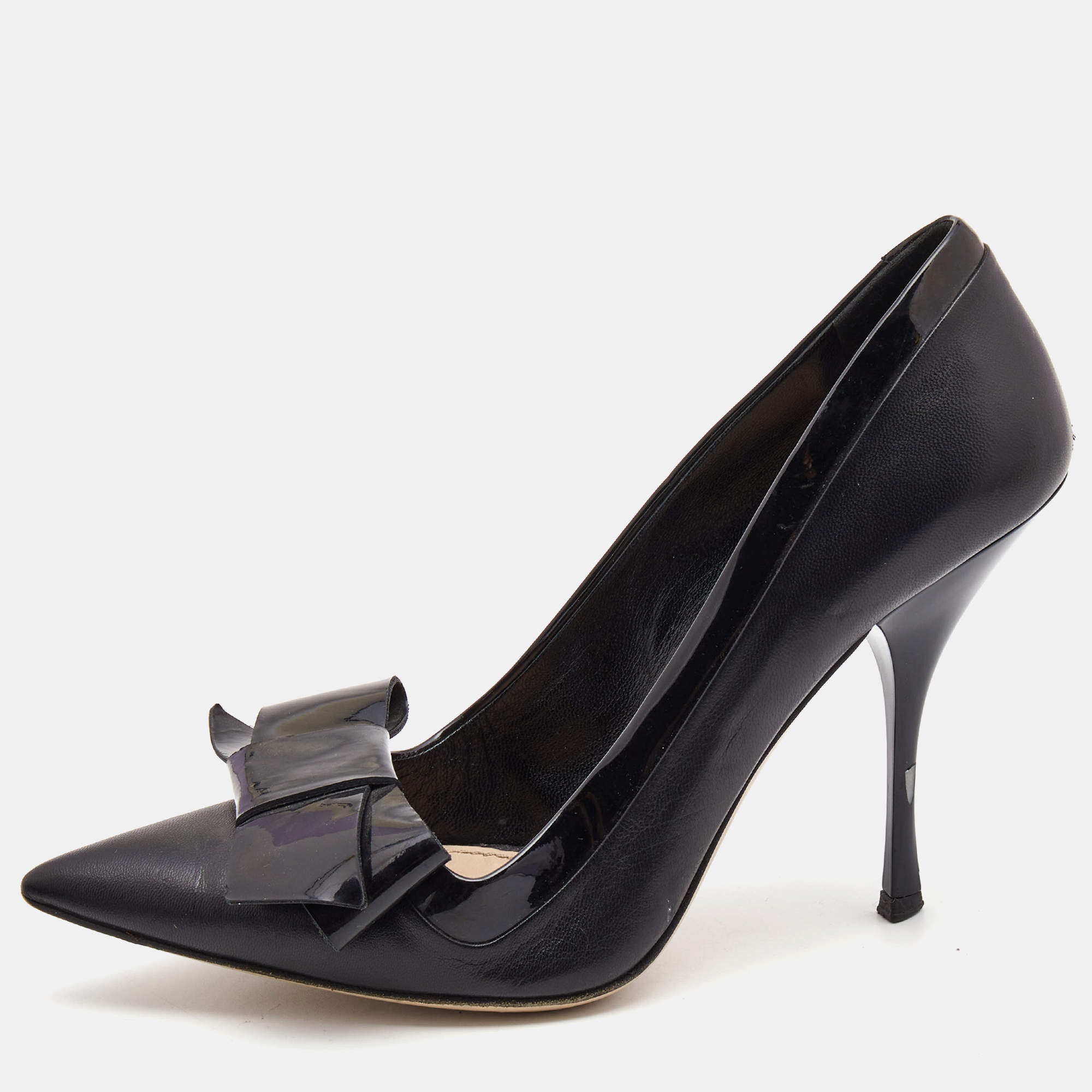 Miu Miu Black Patent and Leather Bow Pointed Toe Pumps Size 37