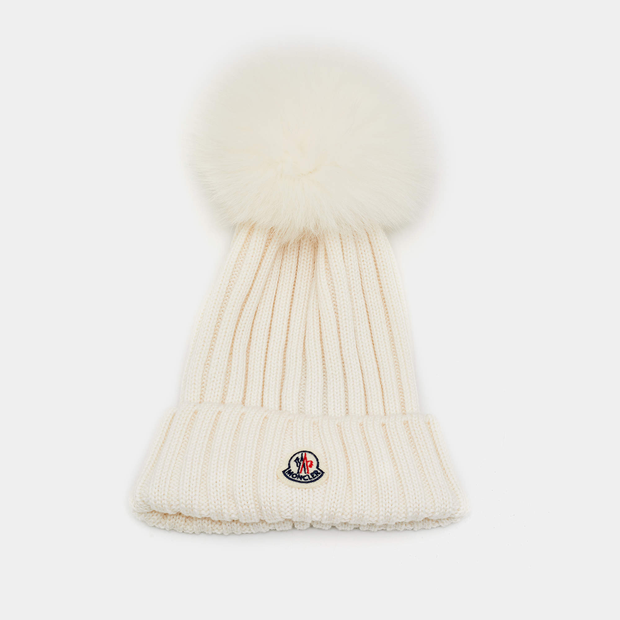 مملوكة مسبقًا Moncler Off White Fur Pom Pom Rib Knit Beanie One Size