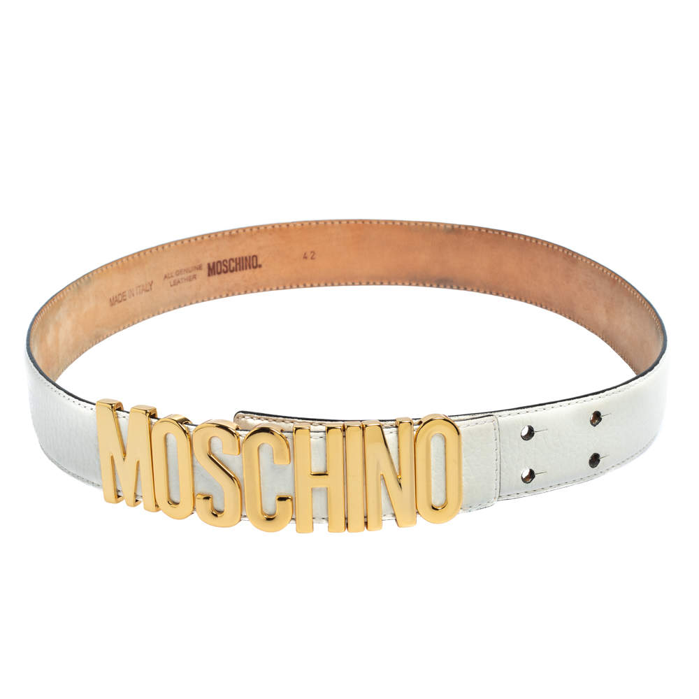 Pre Owned Moschino White Grained Leather Classic Logo Belt 85CM