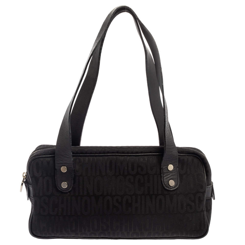 Pre Owned Moschino Black Signature Canvas And Leather Heart Zip Shoulder Bag