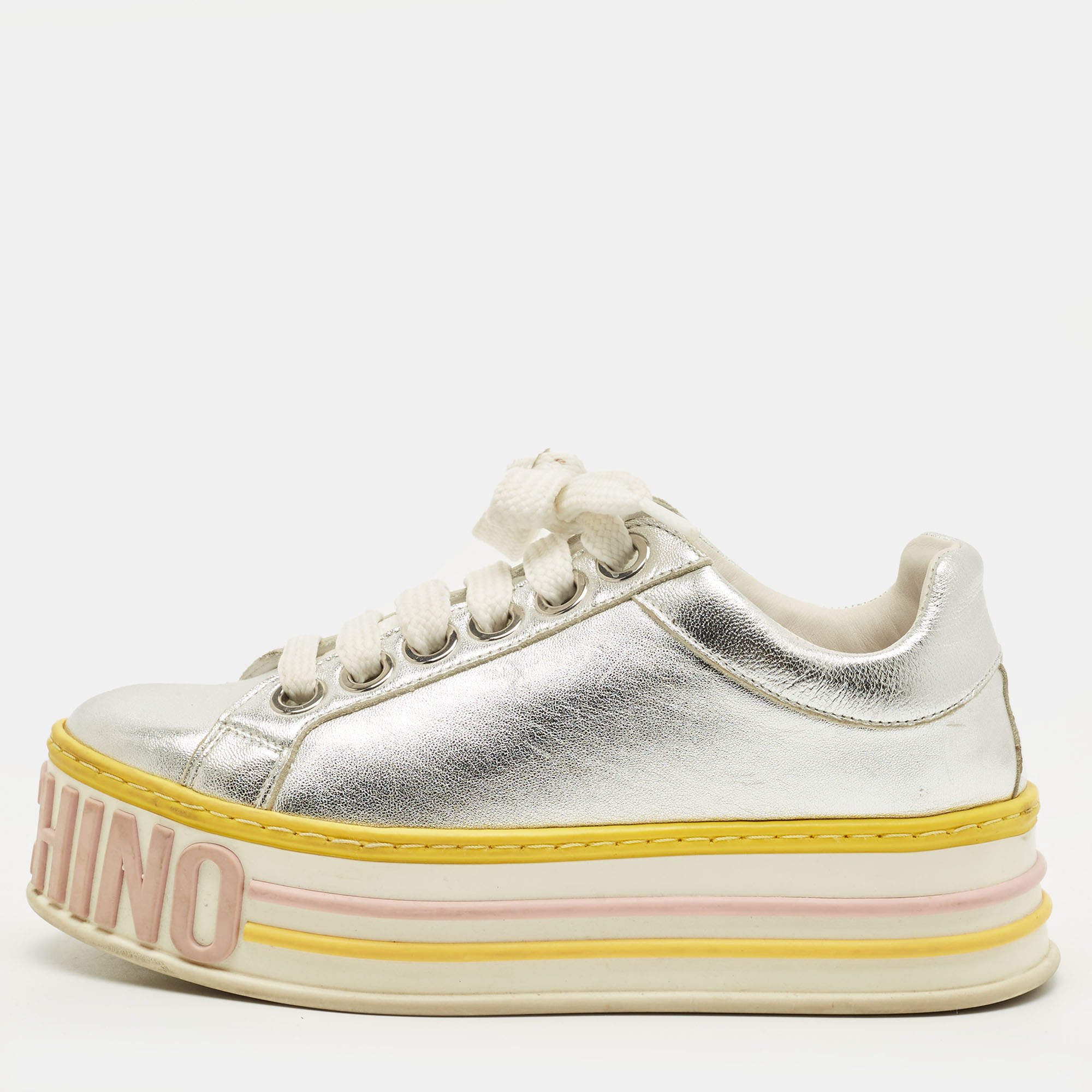 مملوكة مسبقًا Moschino Size 37 Silver Leather Platform Lace Up Sneakers