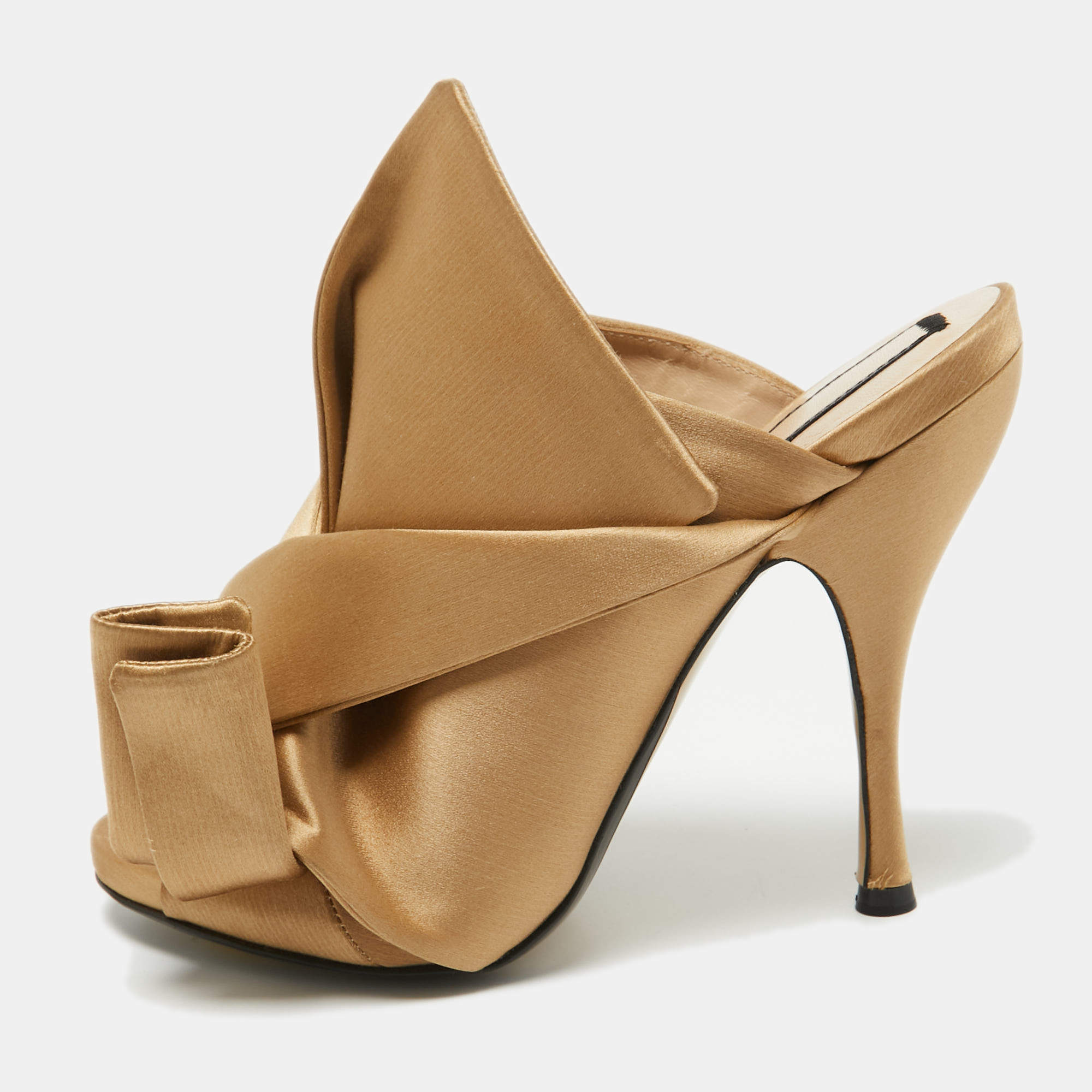 Pre Owned N21 Gold Satin Raso Knot Mules Size 37.5