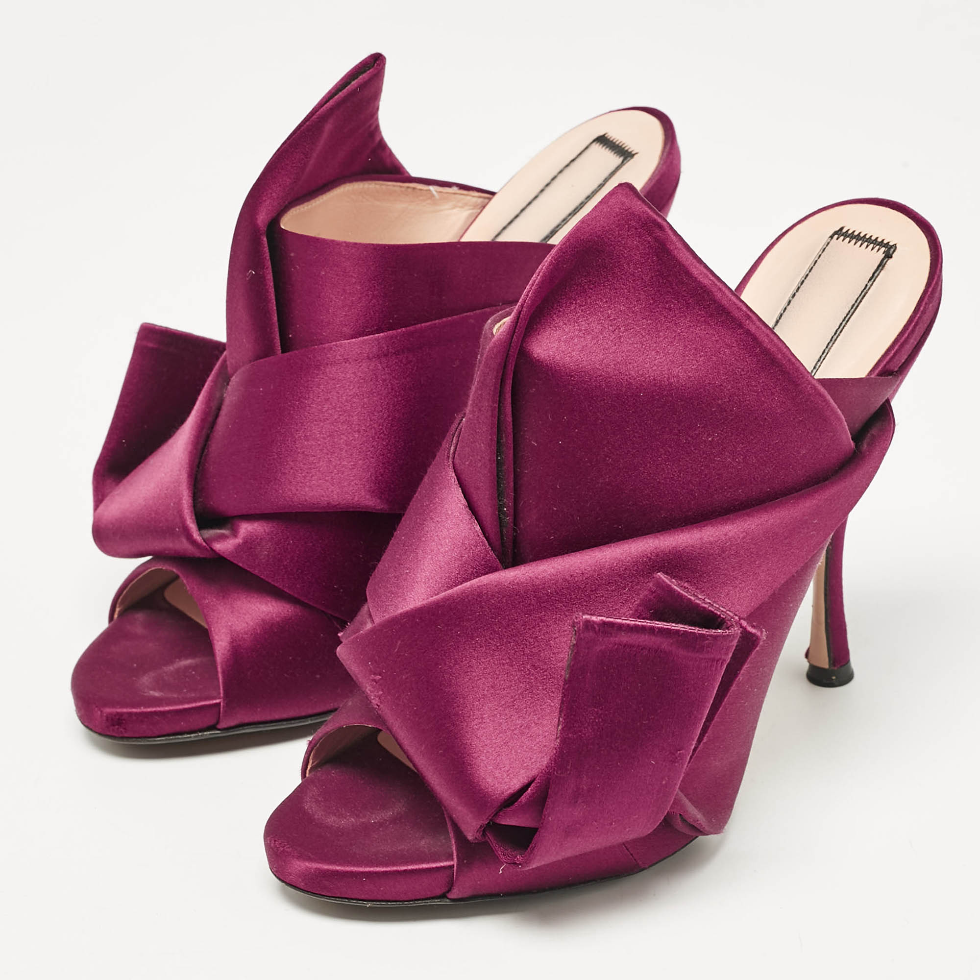 Pre Owned Nº21 Burgundy Satin Raso Knot Peep Toe Mules Size 39