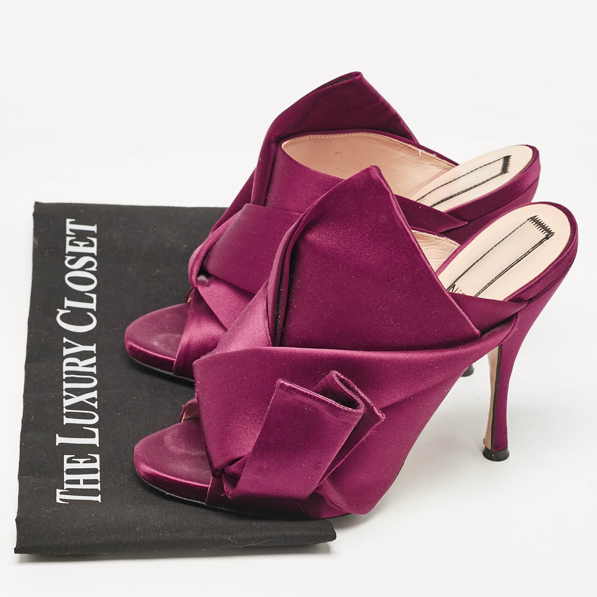 Pre Owned Nº21 Burgundy Satin Raso Knot Peep Toe Mules Size 39