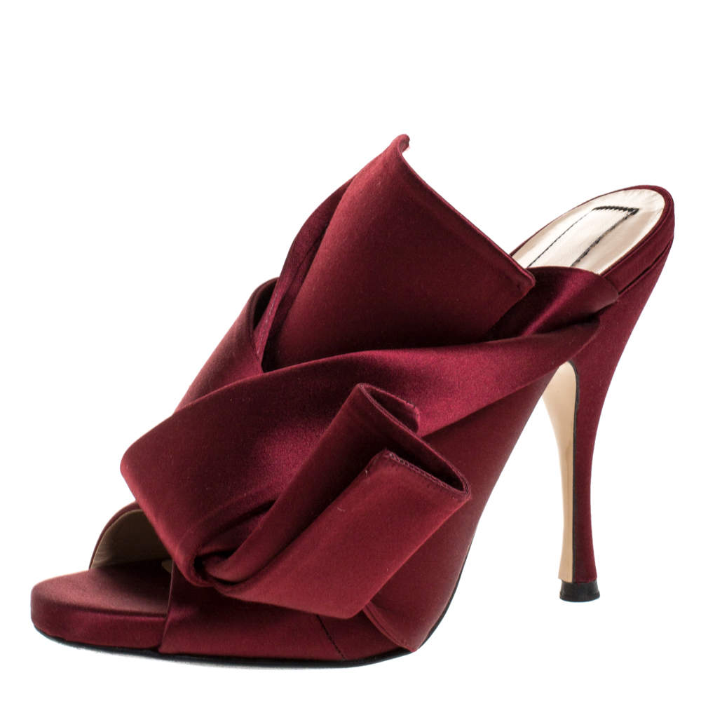 Pre Owned N°21 Burgundy Satin Ronny Pleated Mules Size 37