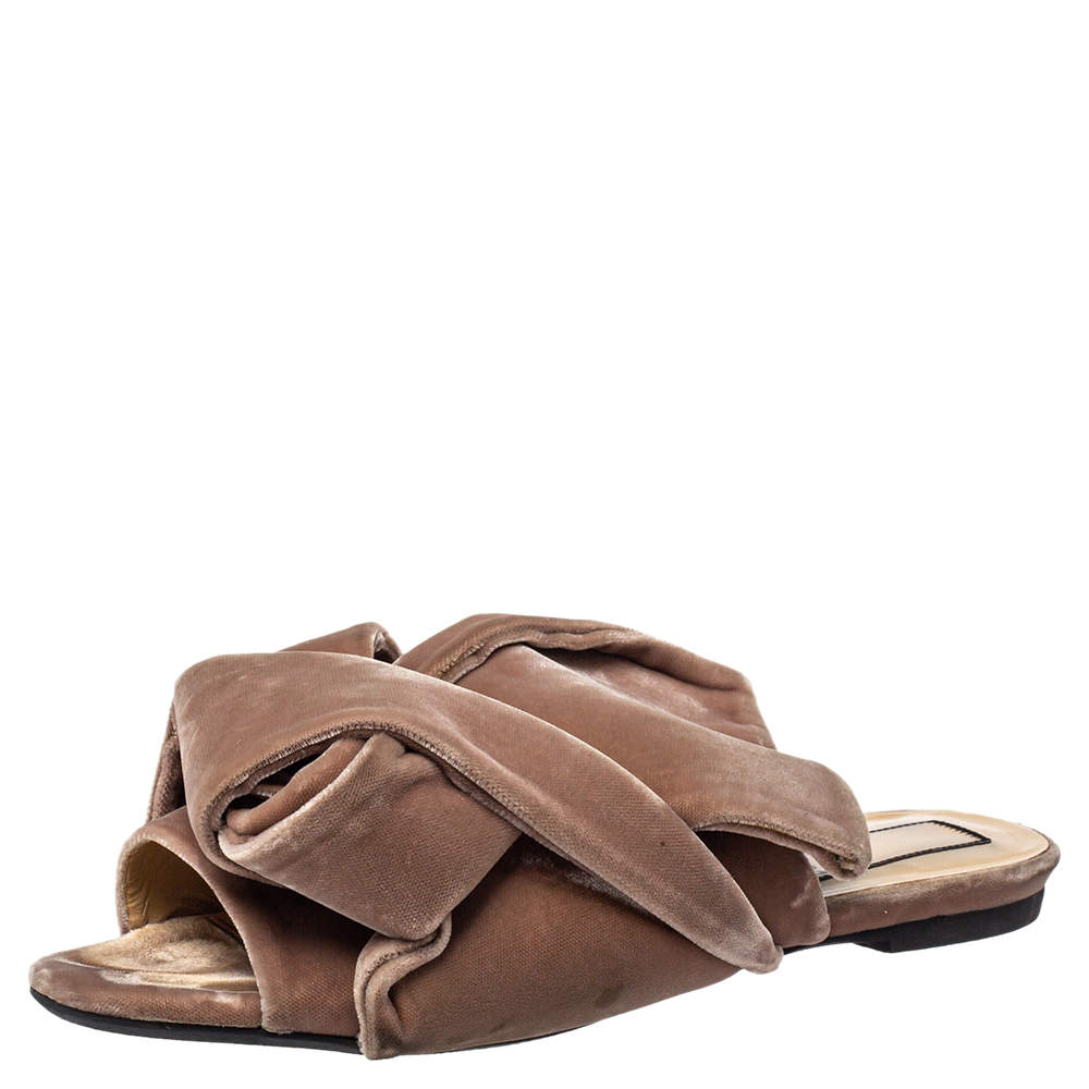 Pre Owned  Nº21 Pink Velvet Knot Mule Sandals Size 38.5