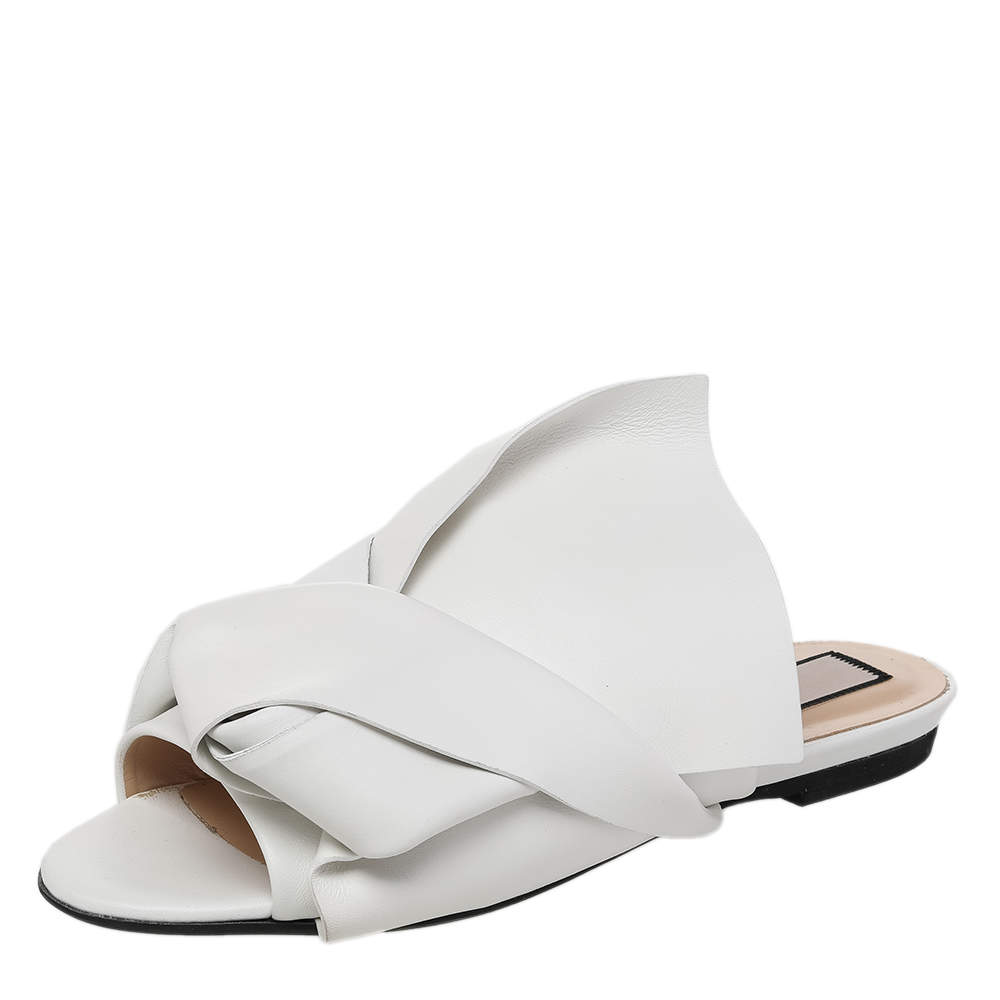 Nº21  White Leather Knot Flat Slides Size 37