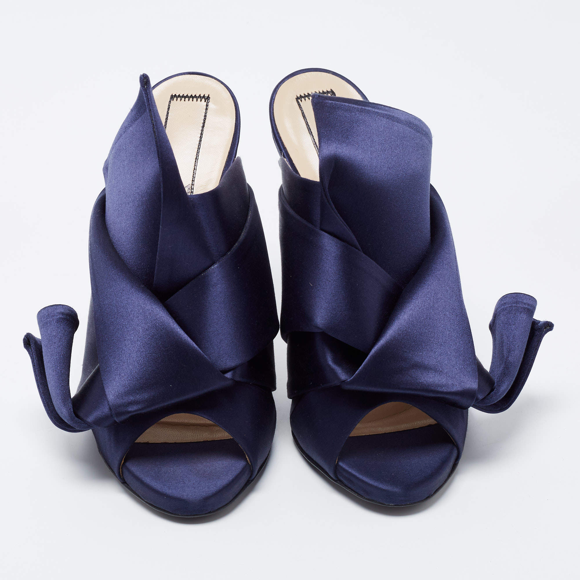 Pre Owned Nº21 Navy Blue Satin Raso Knot Peep Toe Mules Size 38 