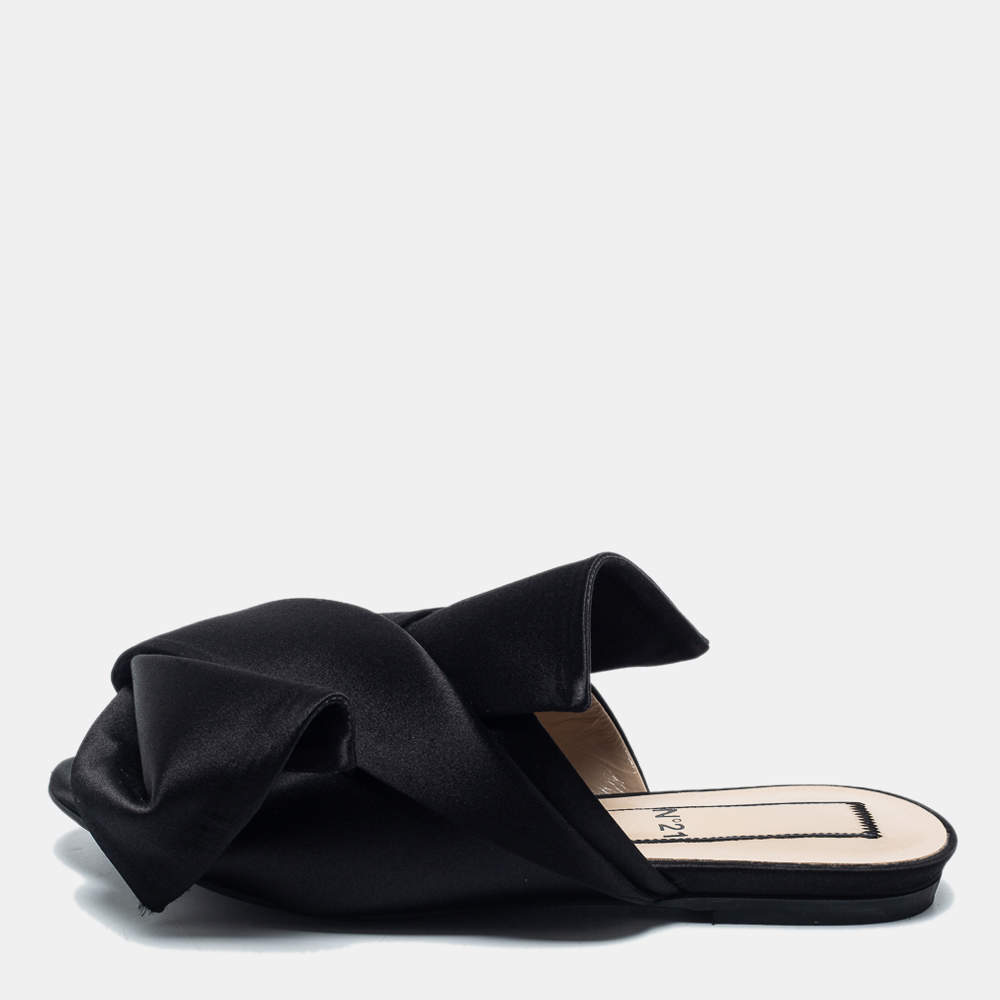 Pre Owned Nº21 Black Satin Knot Flat Mules Size 35