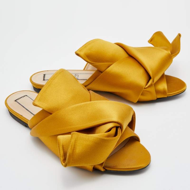 Pre Owned N°21 Mustard Yellow Satin Knot Flat Mules Size 36.5
