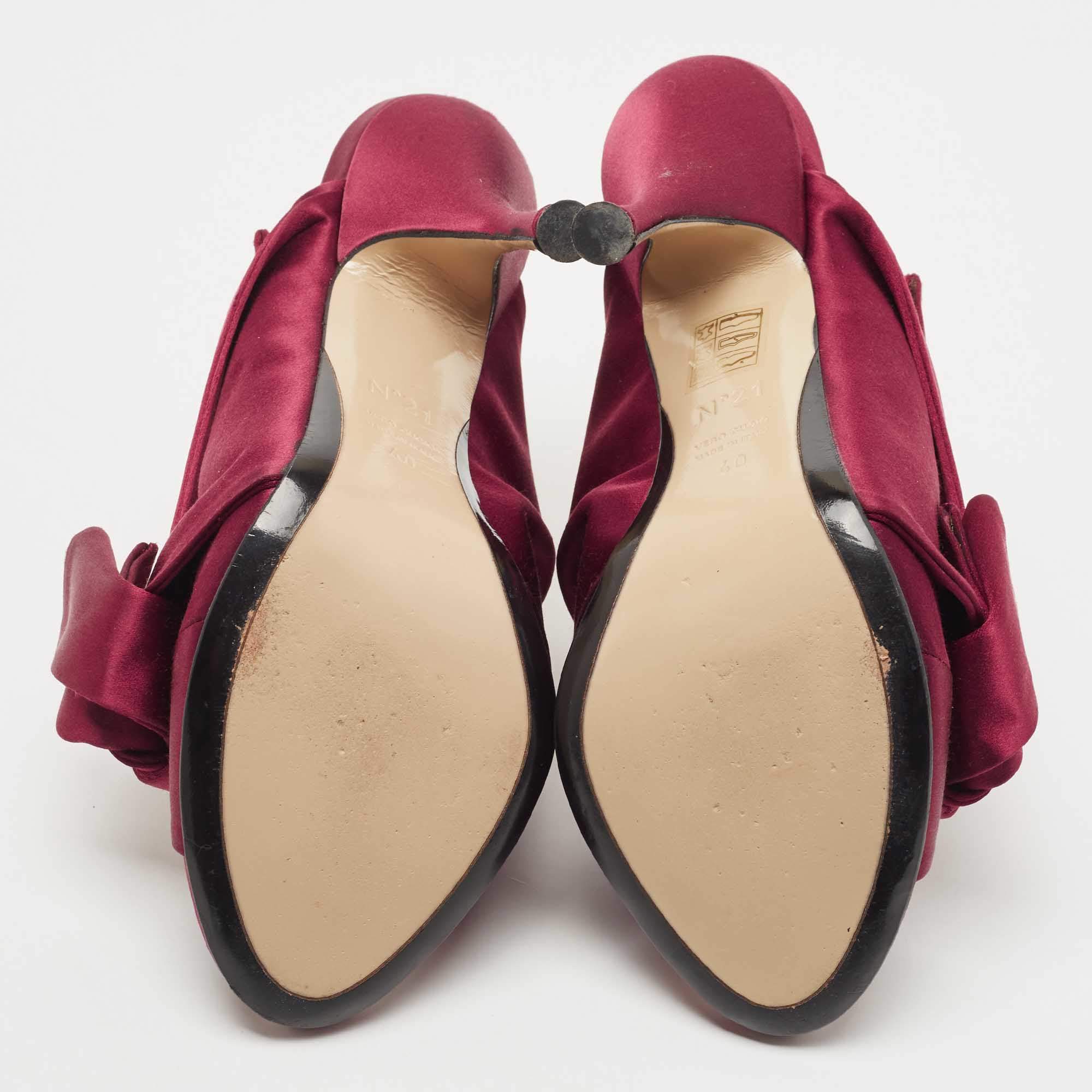 Pre Owned Nº21 Burgundy Satin Ronny Pleated Slide Sandals Size 40