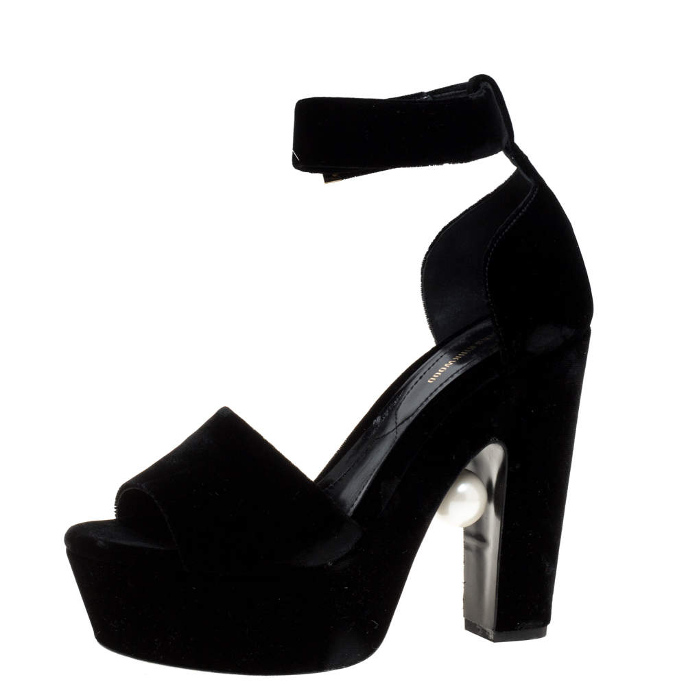 Nicholas Kirkwood Black Velvet Pearl Embellished Ankle Cuff Platform Sandals Size 38