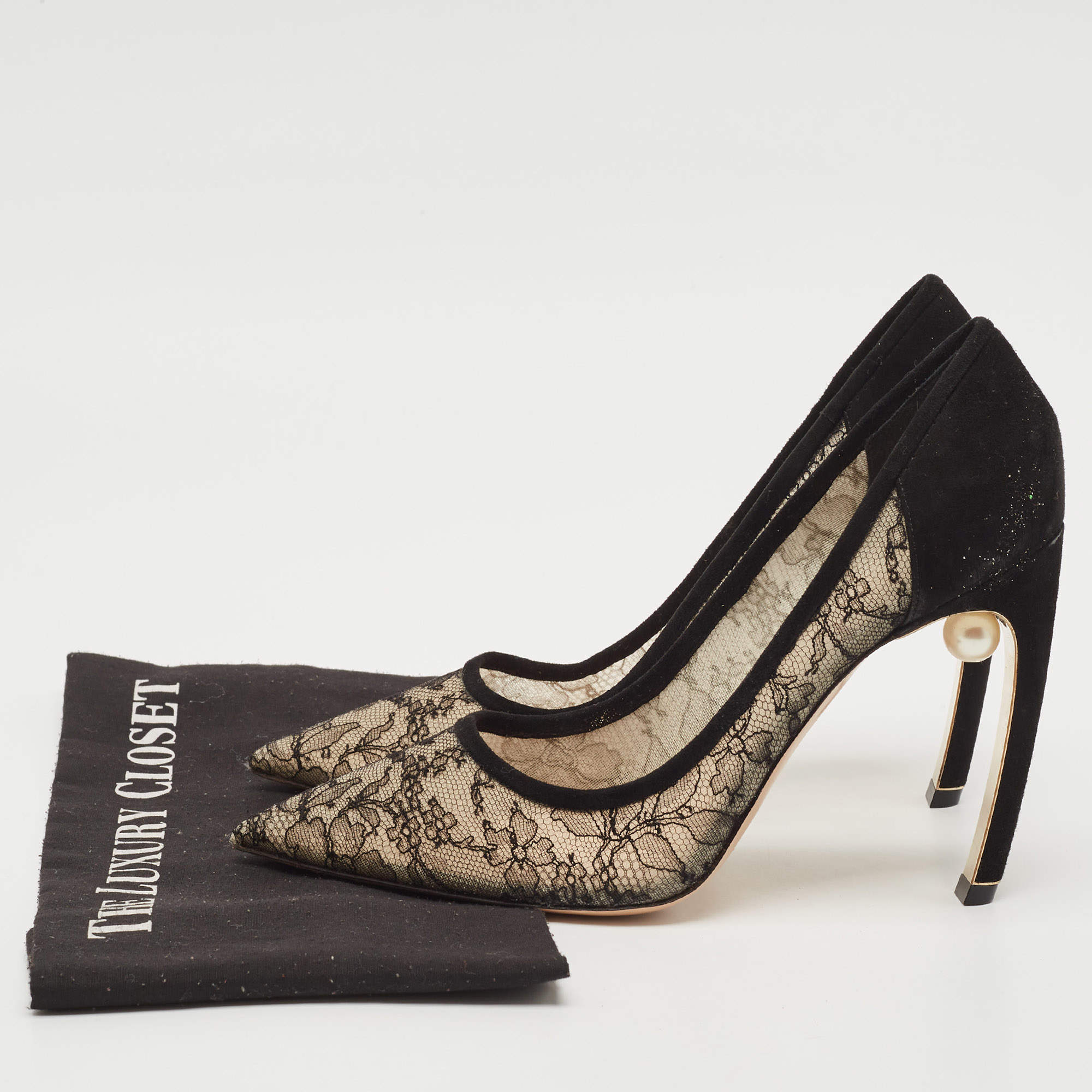 Pre Owned Nicholas Kirkwood Black/Beige Suede and Lace Pearl Embellished Pointed Toe Pumps Size 41