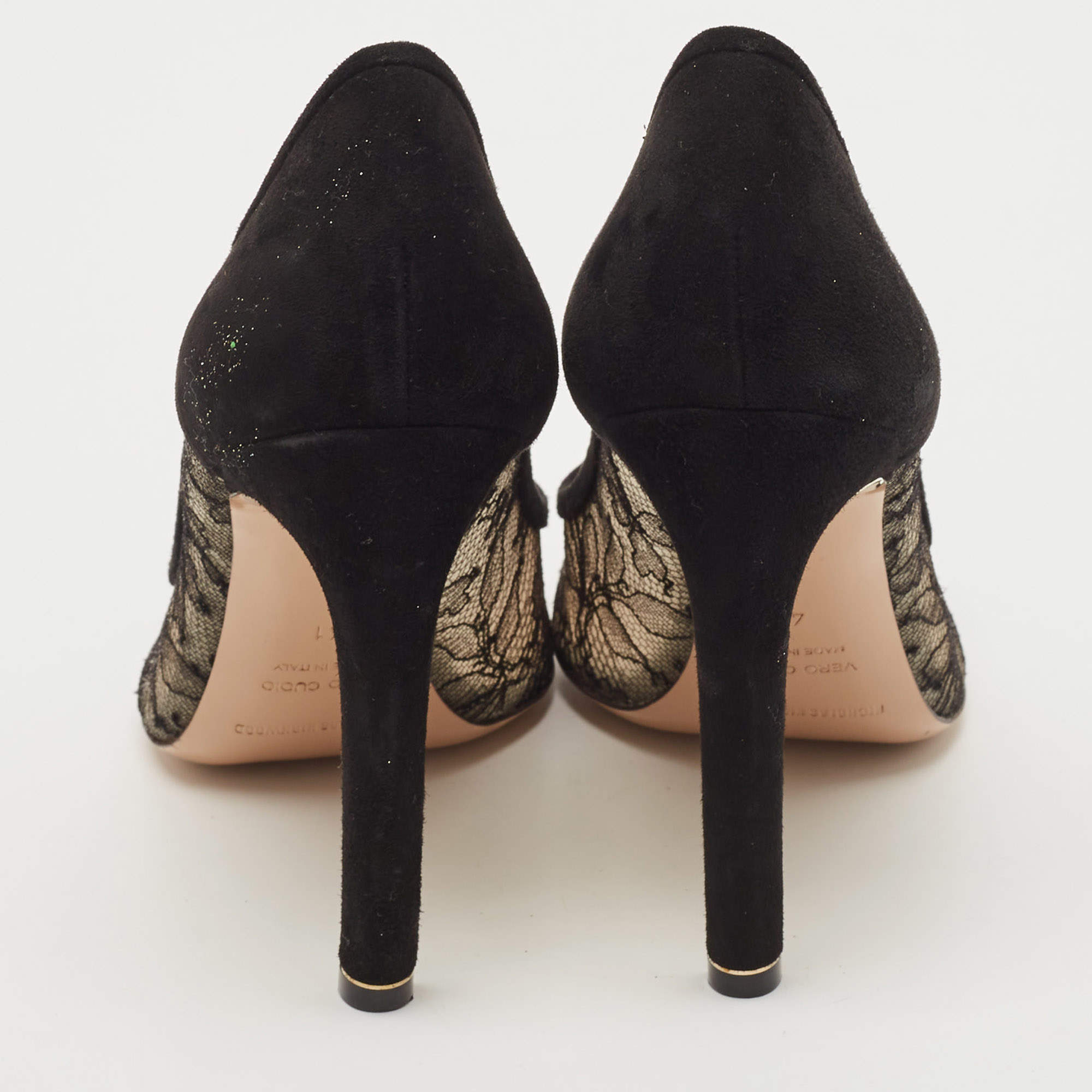Pre Owned Nicholas Kirkwood Black/Beige Suede and Lace Pearl Embellished Pointed Toe Pumps Size 41